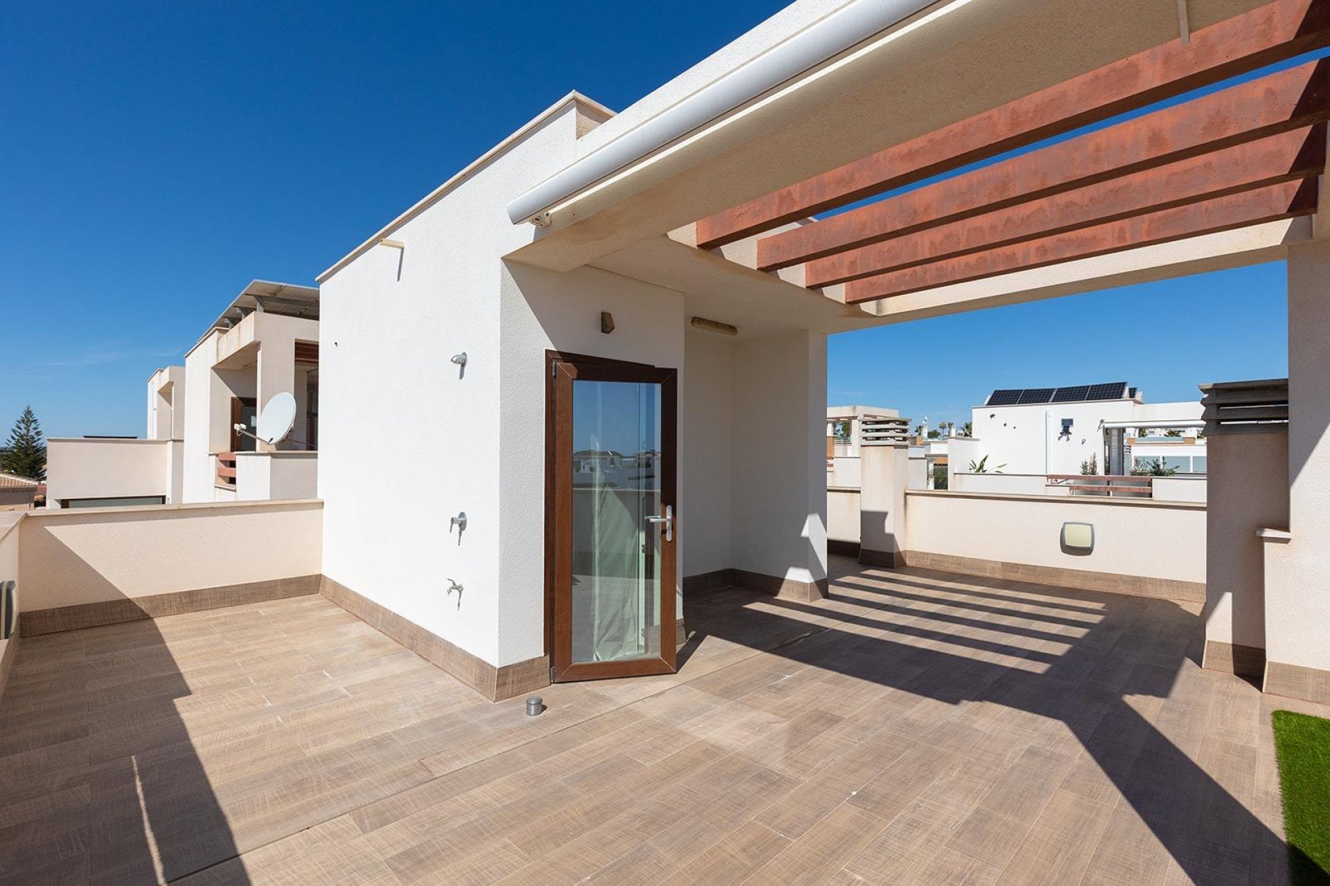 Återförsäljning - Villa -
Rojales - Pueblo bravo