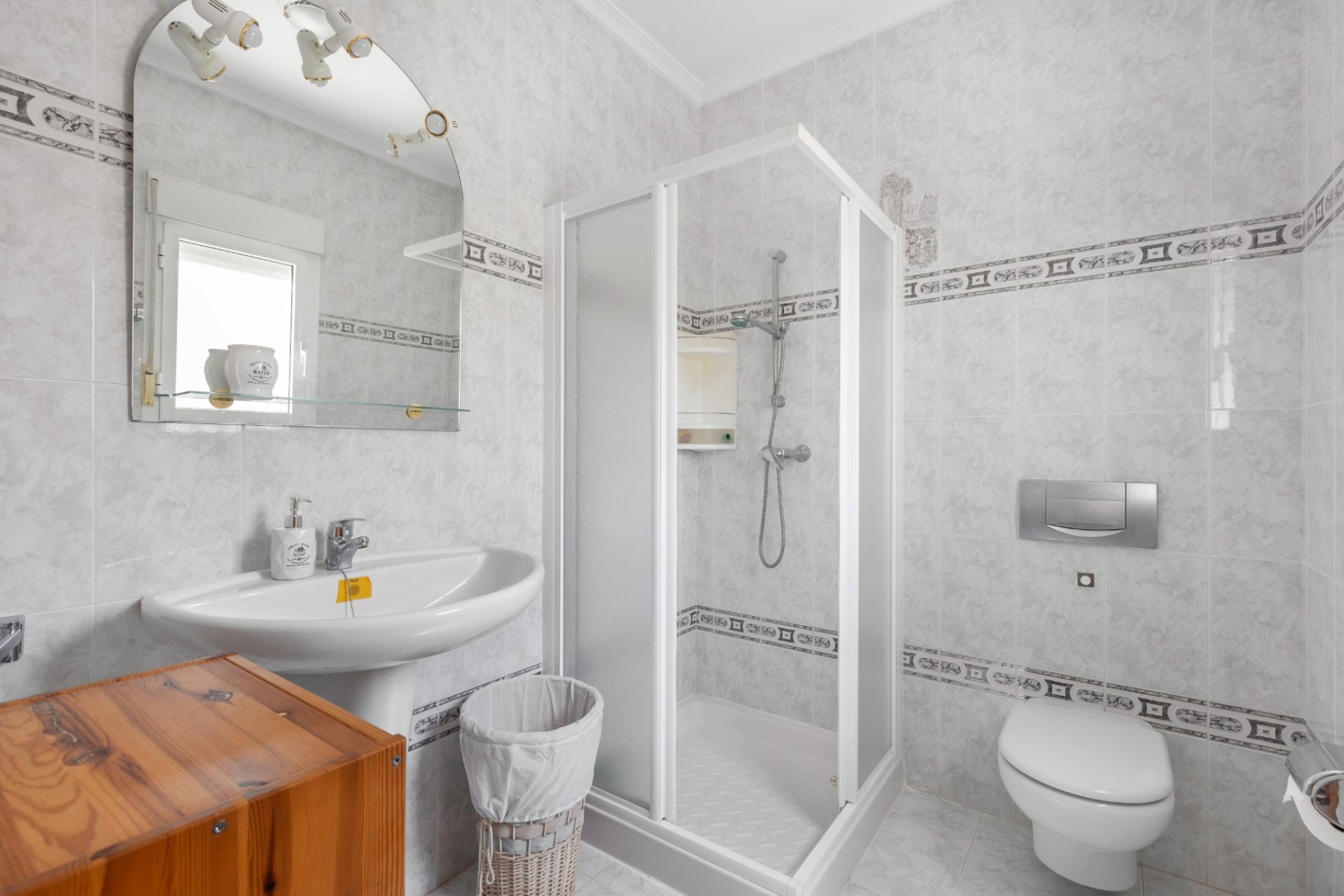 Återförsäljning - Villa -
San Fulgencio - La Marina