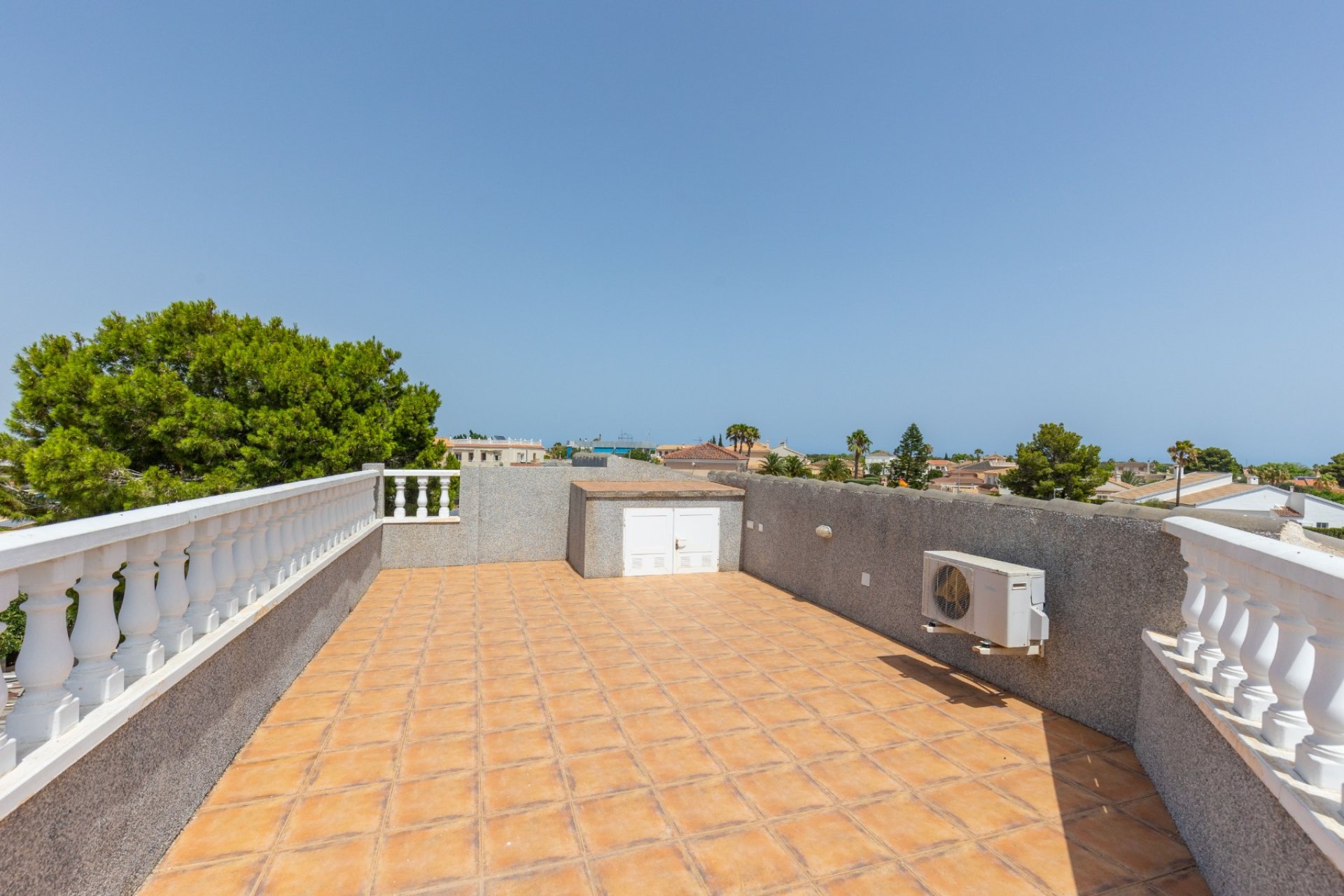 Återförsäljning - Villa -
San Fulgencio - La Marina