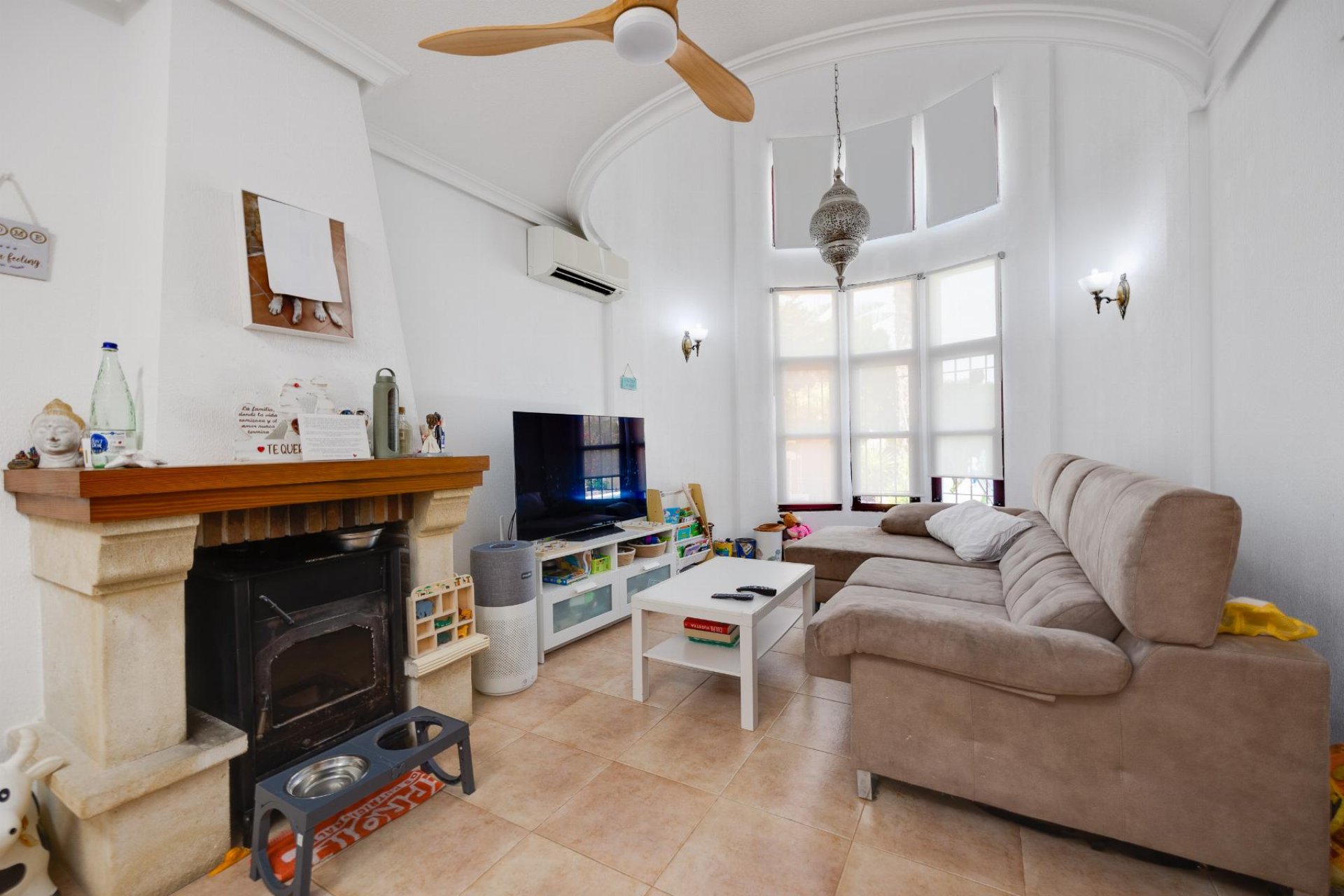 Återförsäljning - Villa -
San Fulgencio - La Marina
