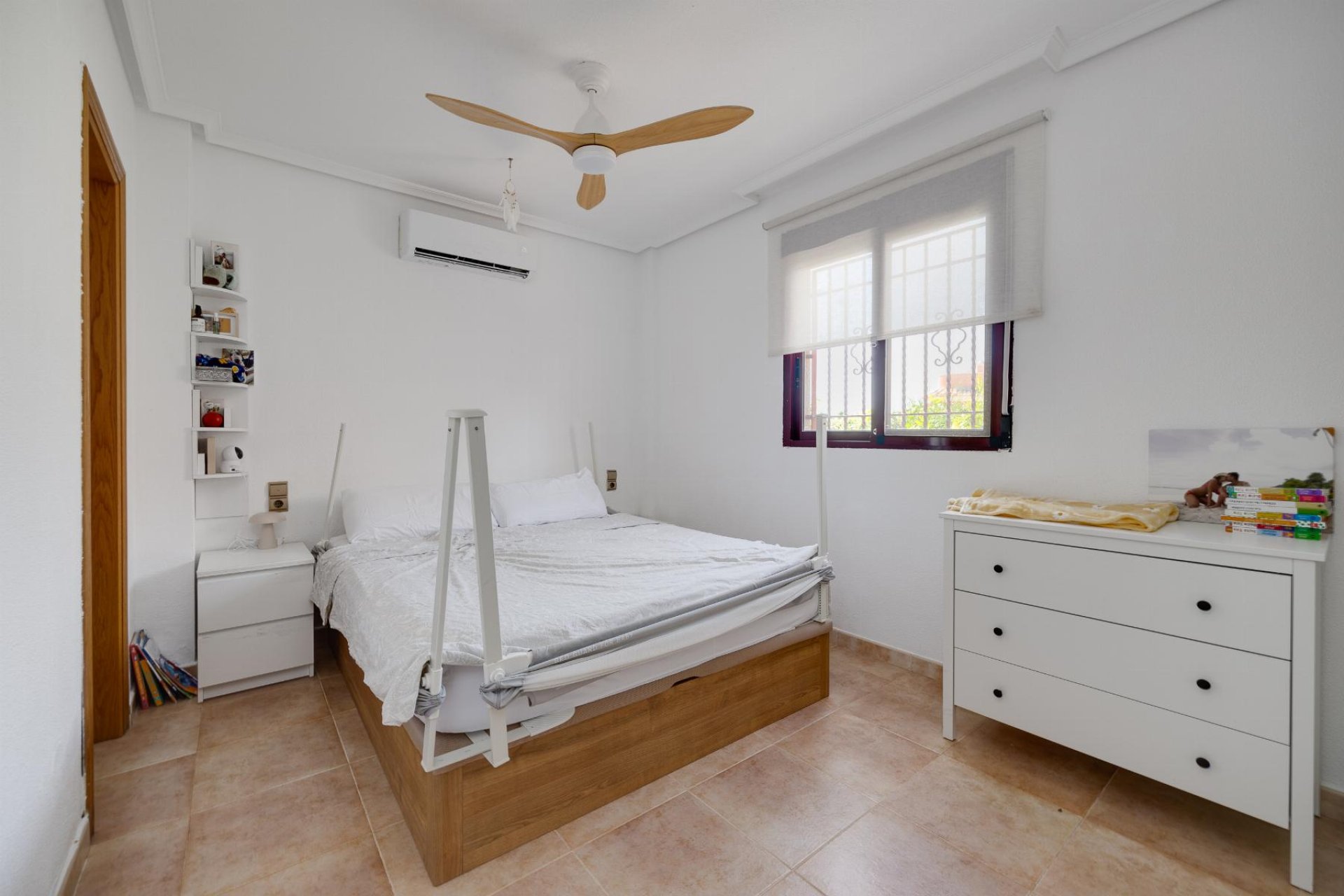 Återförsäljning - Villa -
San Fulgencio - La Marina