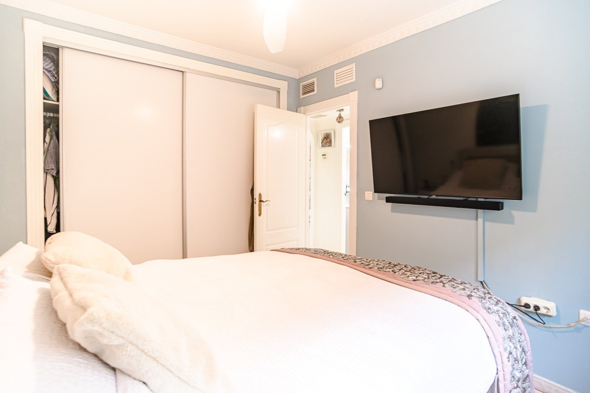 Återförsäljning - Villa -
San Fulgencio - urb.la marina