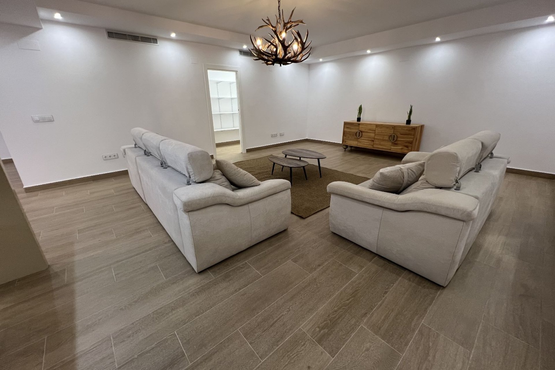 Återförsäljning - Villa -
San Miguel - Costa Blanca Sur