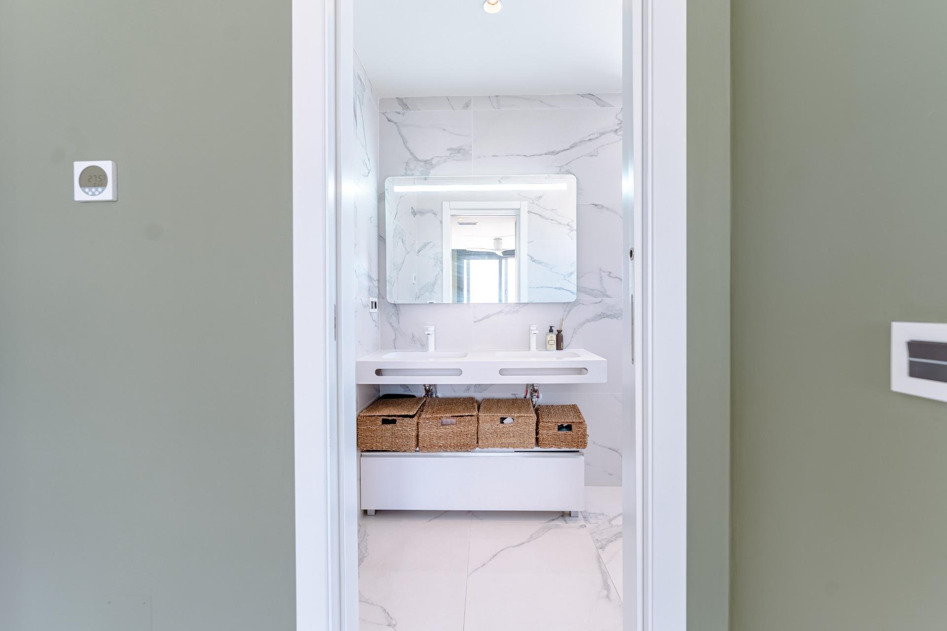 Återförsäljning - Villa -
San Miguel - Costa blanca sur