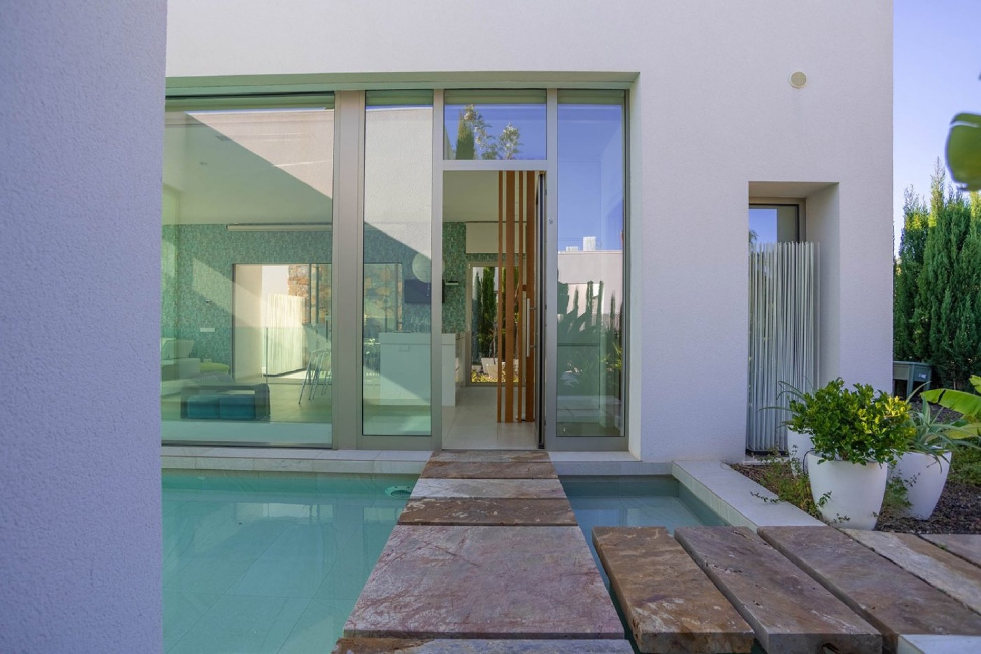 Återförsäljning - Villa -
San Miguel - Las Colinas Golf