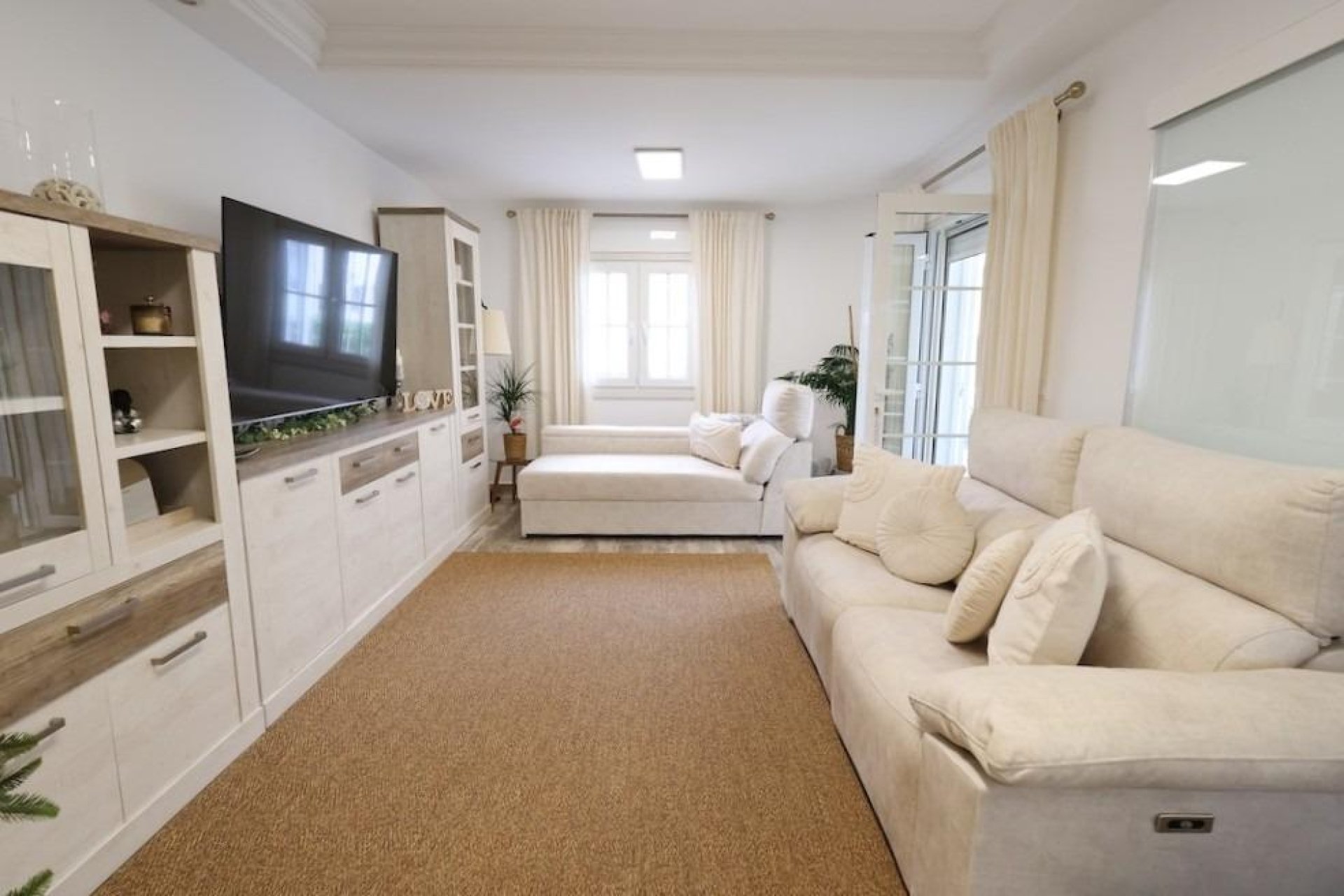 Återförsäljning - Villa -
San Miguel - Las filipinas