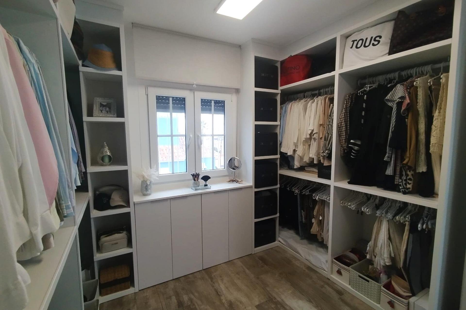 Återförsäljning - Villa -
San Miguel - Las filipinas