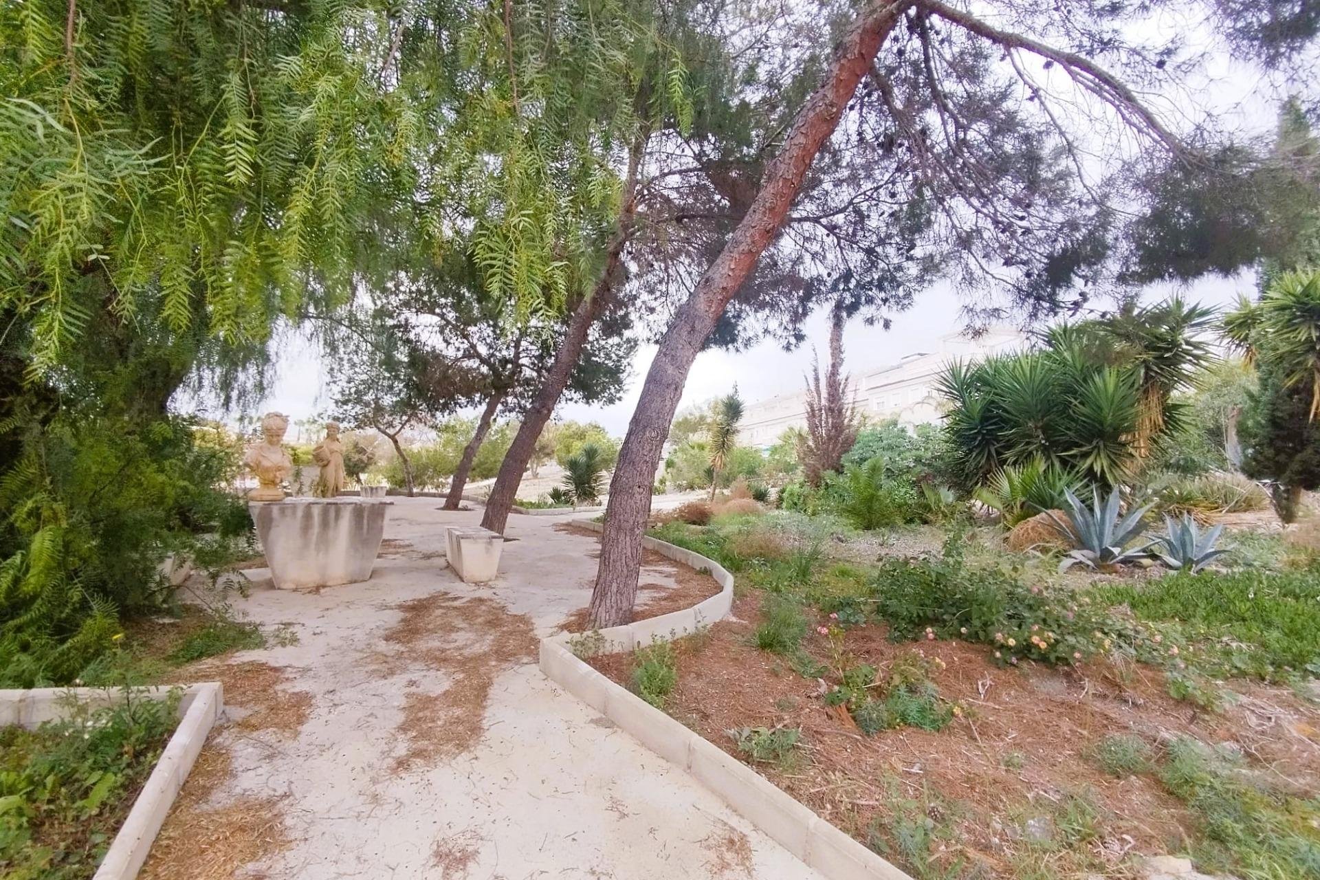 Återförsäljning - Villa -
San Miguel - Las filipinas