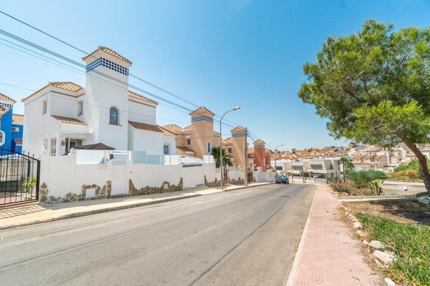 Återförsäljning - Villa -
San Miguel - Las filipinas