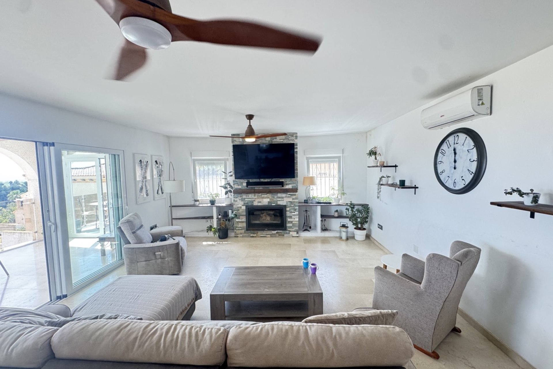 Återförsäljning - Villa -
San Miguel - San Miguel de Salinas