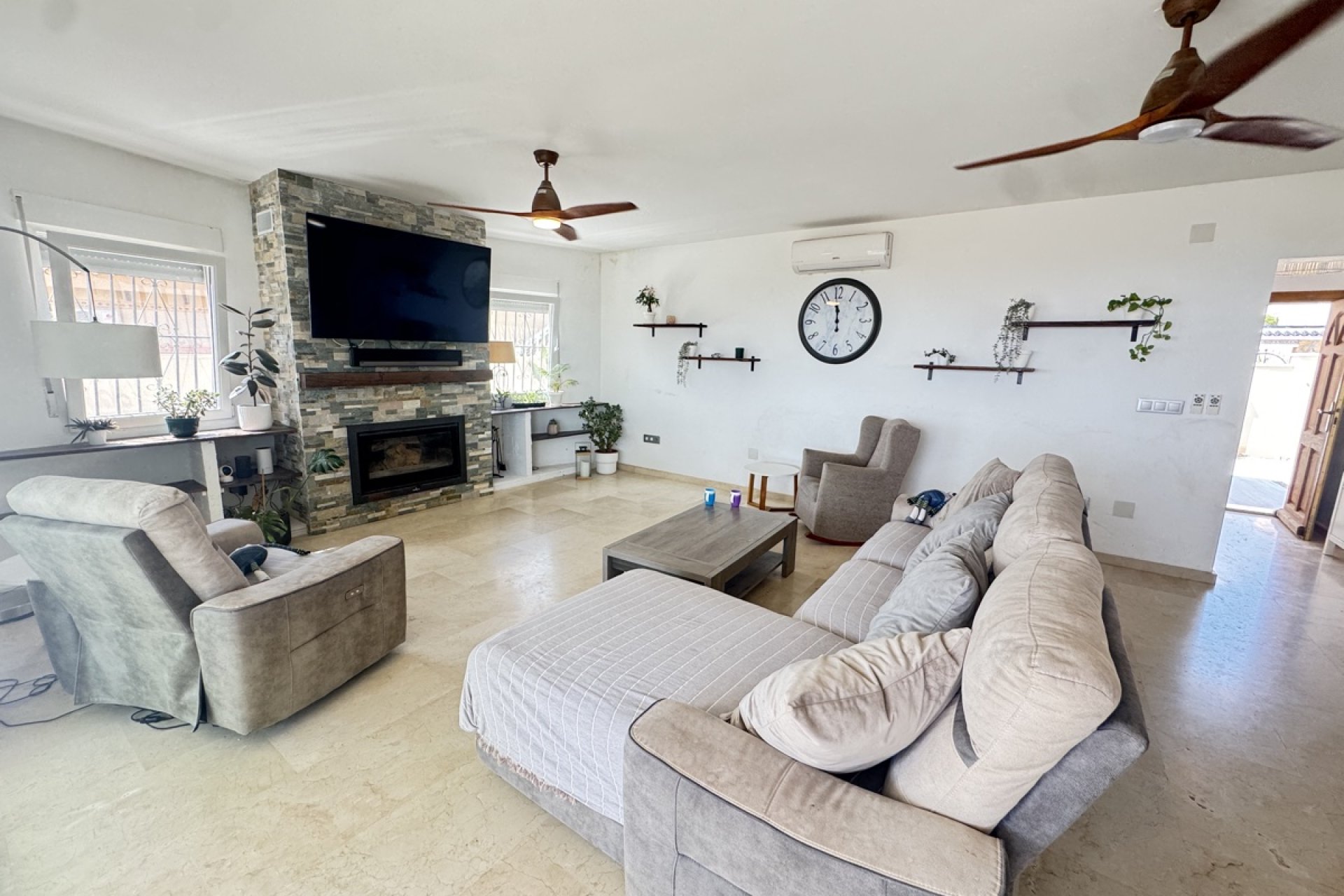 Återförsäljning - Villa -
San Miguel - San Miguel de Salinas