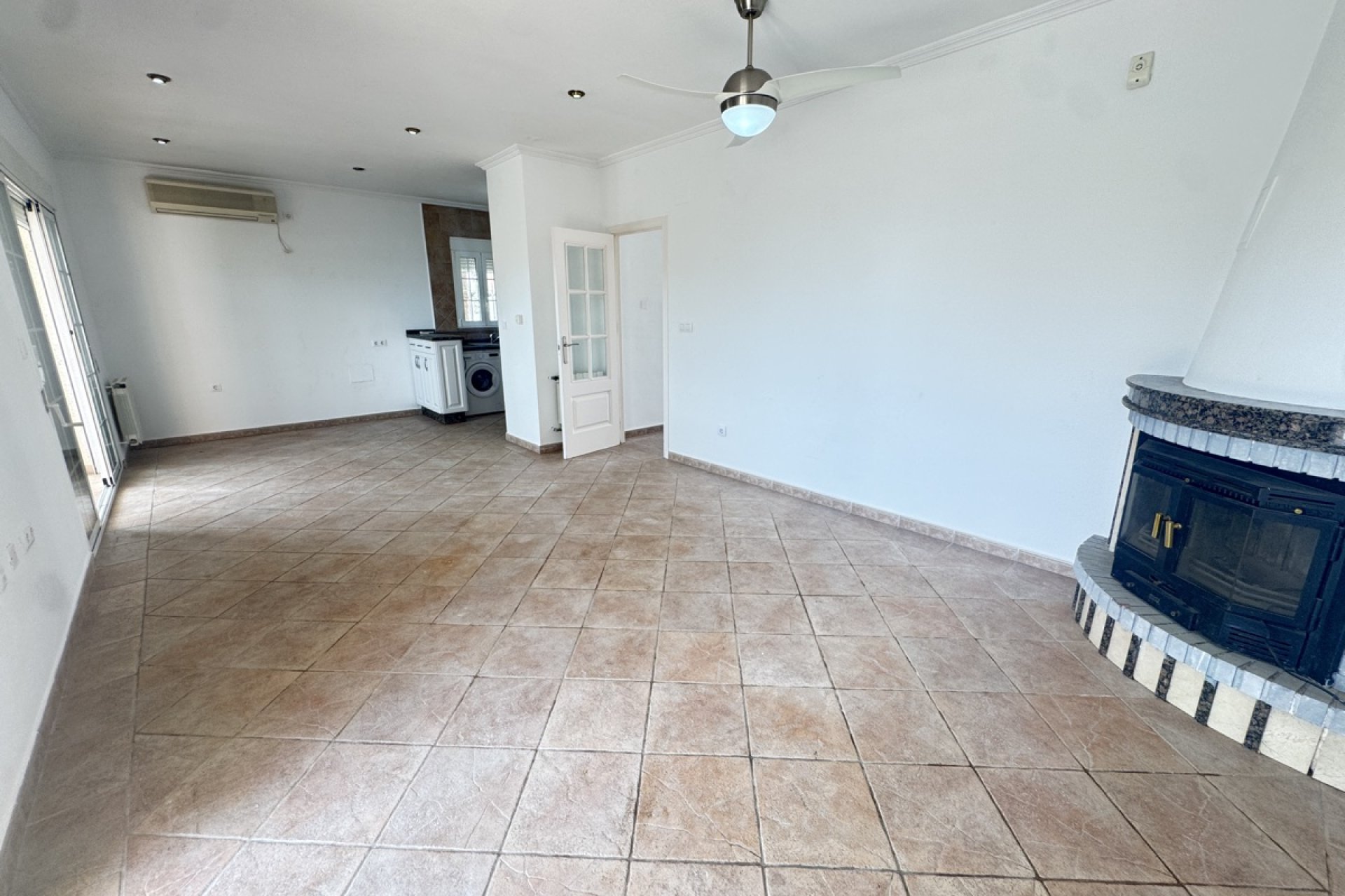 Återförsäljning - Villa -
San Miguel - San Miguel de Salinas