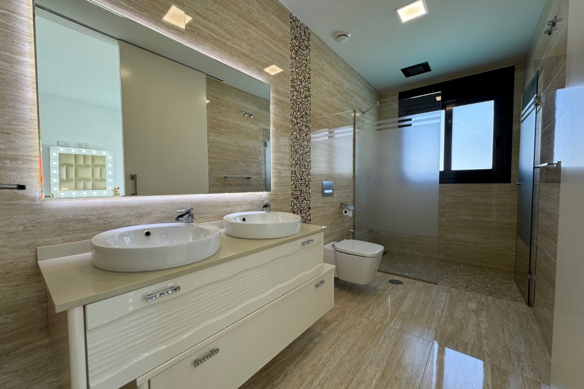 Återförsäljning - Villa -
San Miguel - San Miguel Salinas