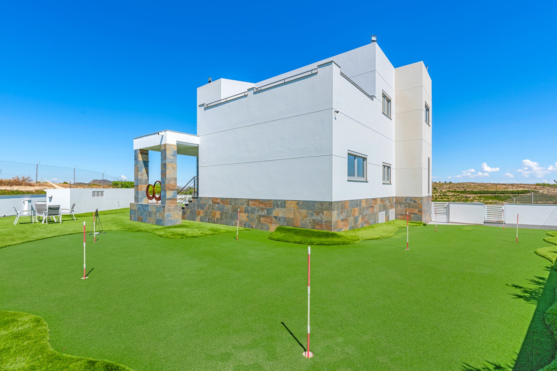 Återförsäljning - Villa -
Torremendo