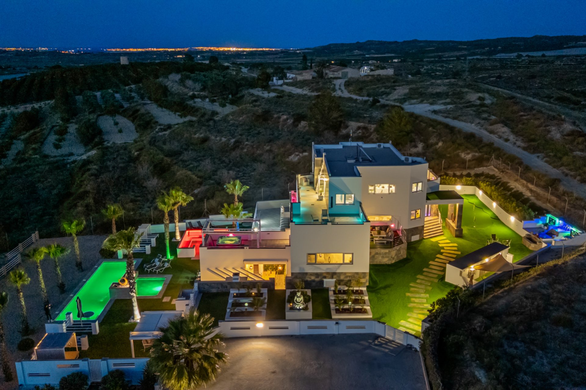 Återförsäljning - Villa -
Torremendo