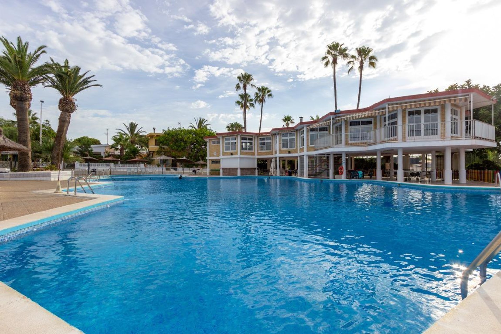 Återförsäljning - Villa -
Torrevieja - Aguas nuevas 1