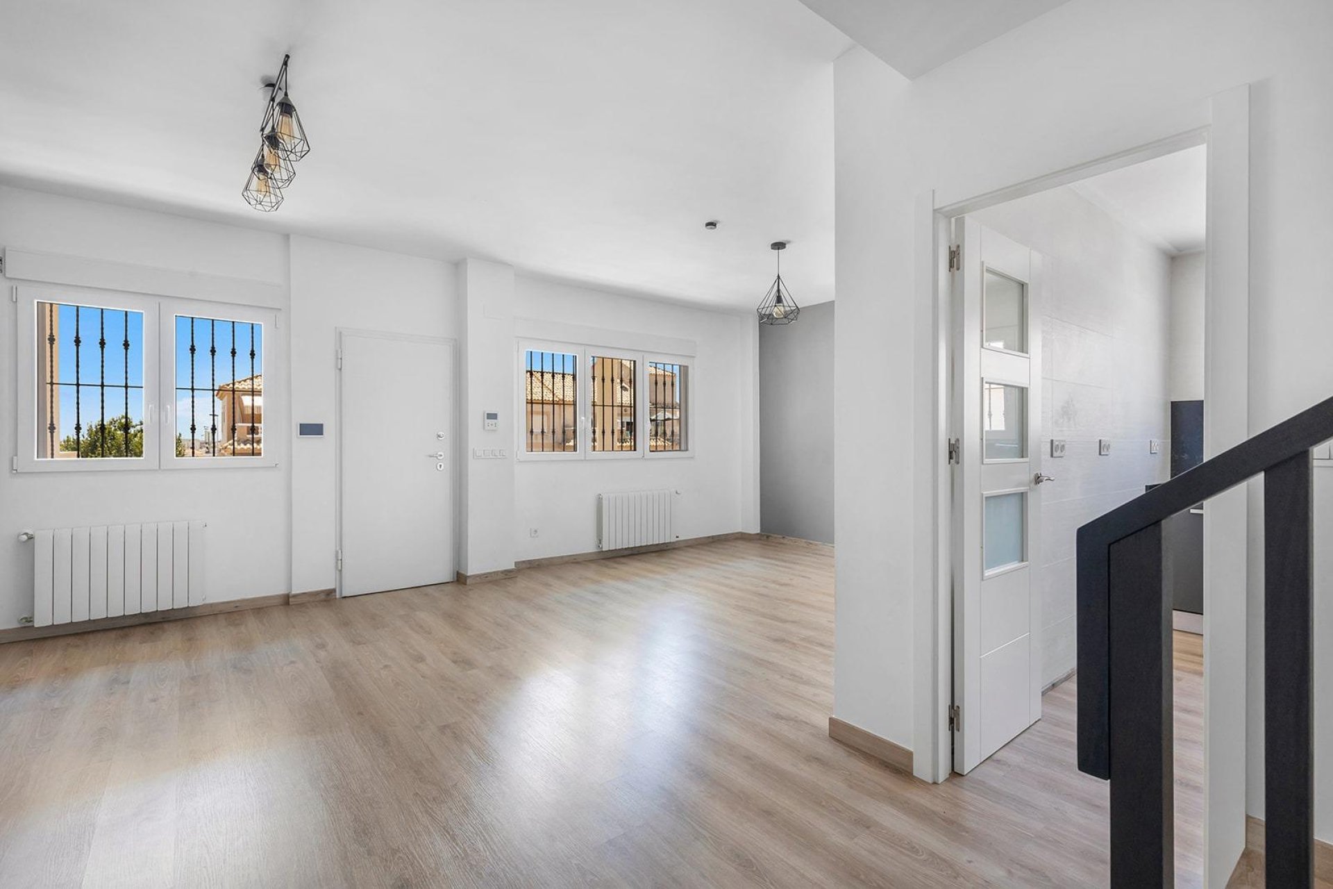 Återförsäljning - Villa -
Torrevieja - Aguas Nuevas