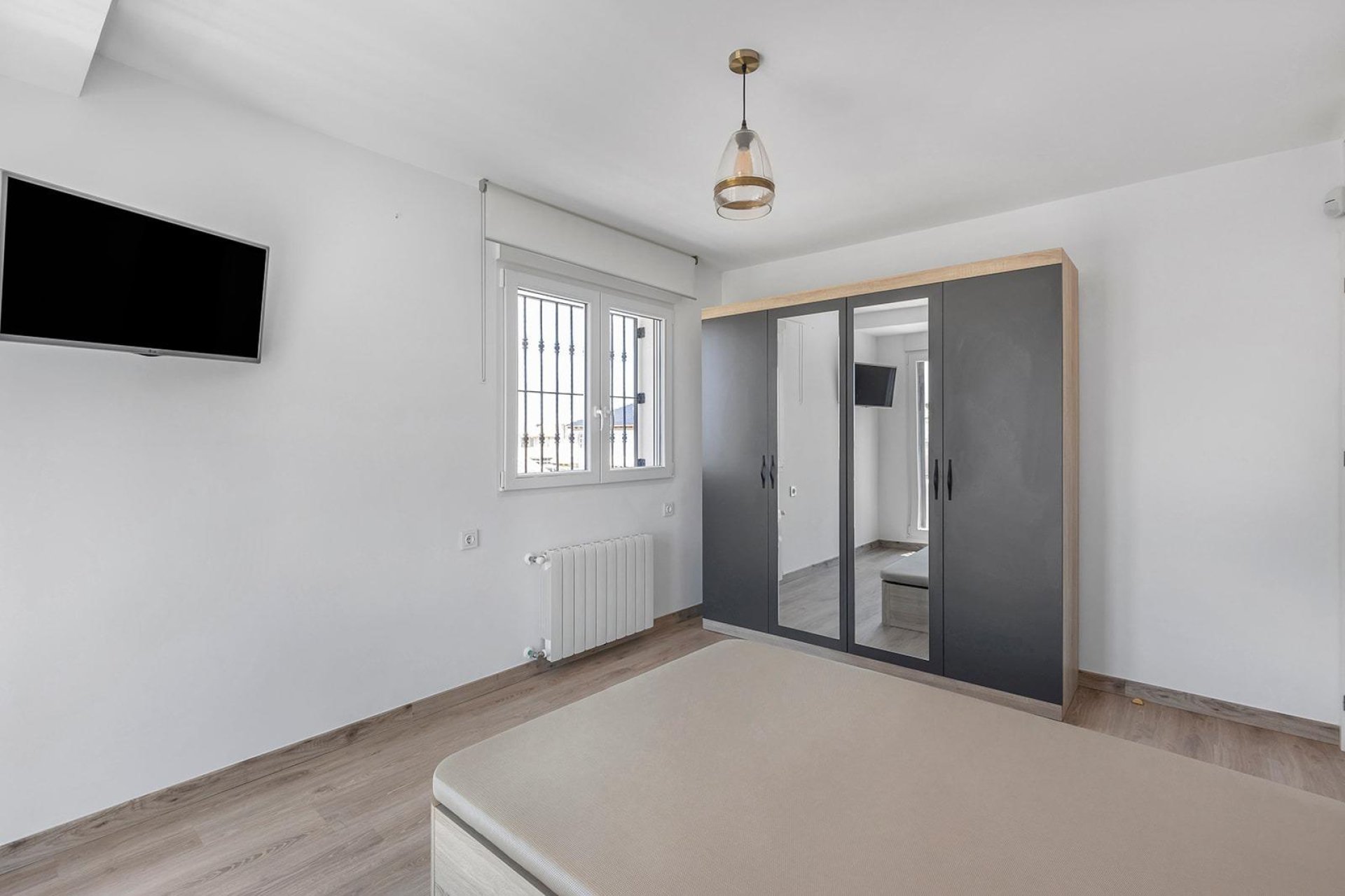 Återförsäljning - Villa -
Torrevieja - Aguas Nuevas