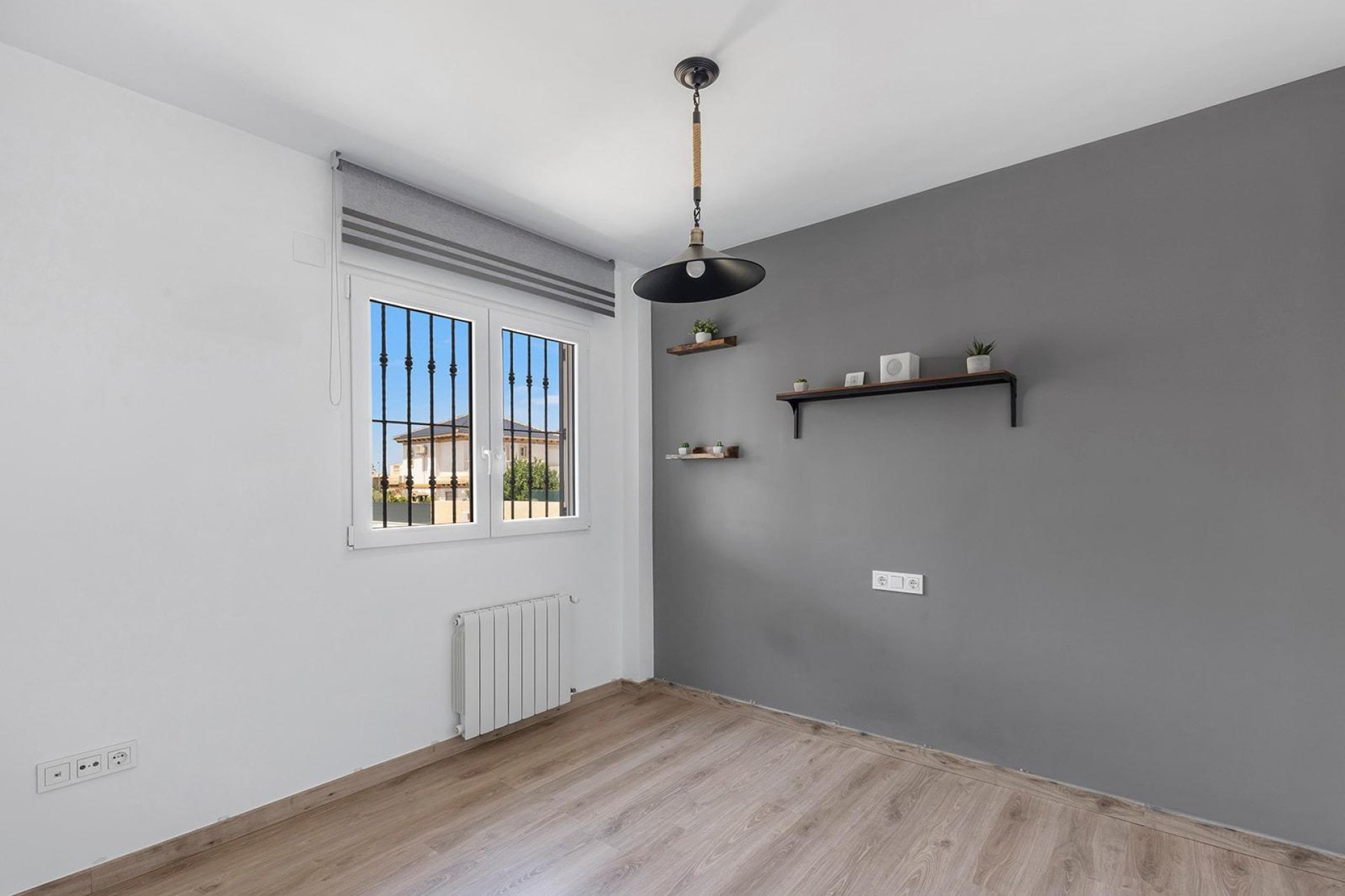 Återförsäljning - Villa -
Torrevieja - Aguas Nuevas