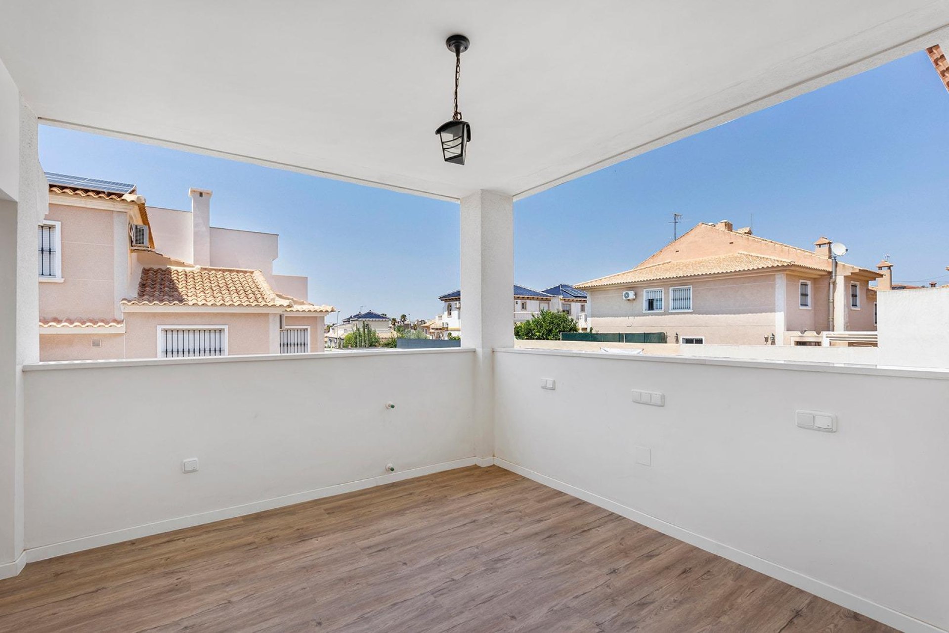 Återförsäljning - Villa -
Torrevieja - Aguas Nuevas