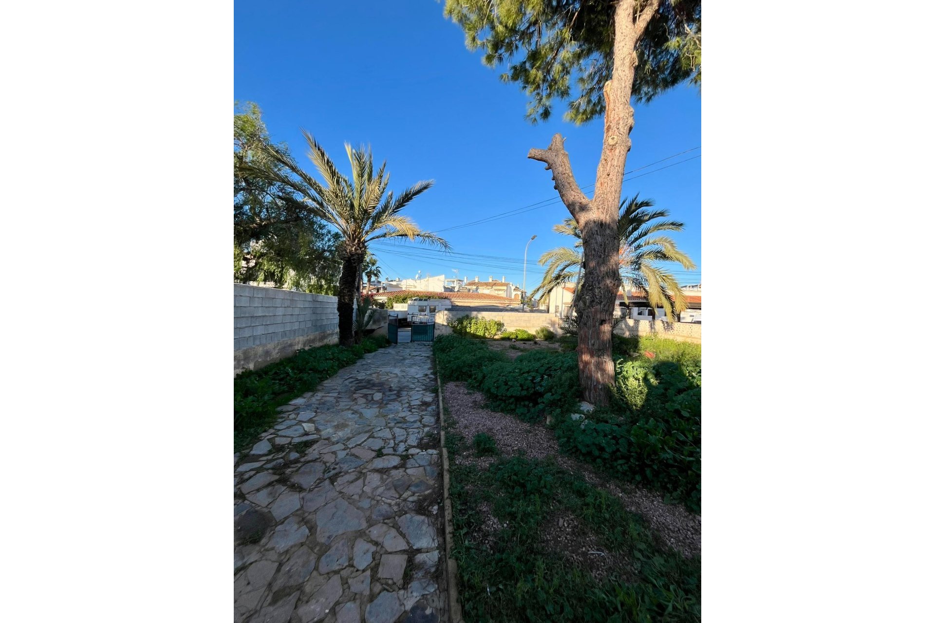 Återförsäljning - Villa -
Torrevieja - Aguas Nuevas