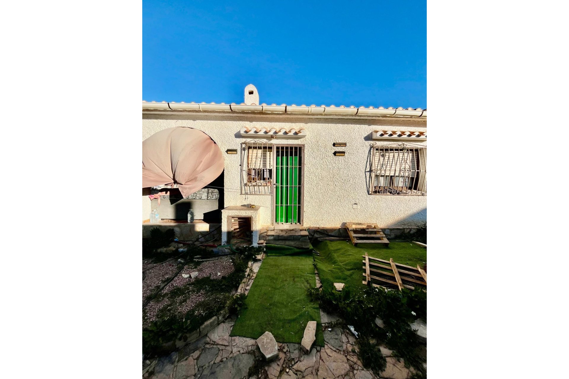 Återförsäljning - Villa -
Torrevieja - Aguas Nuevas