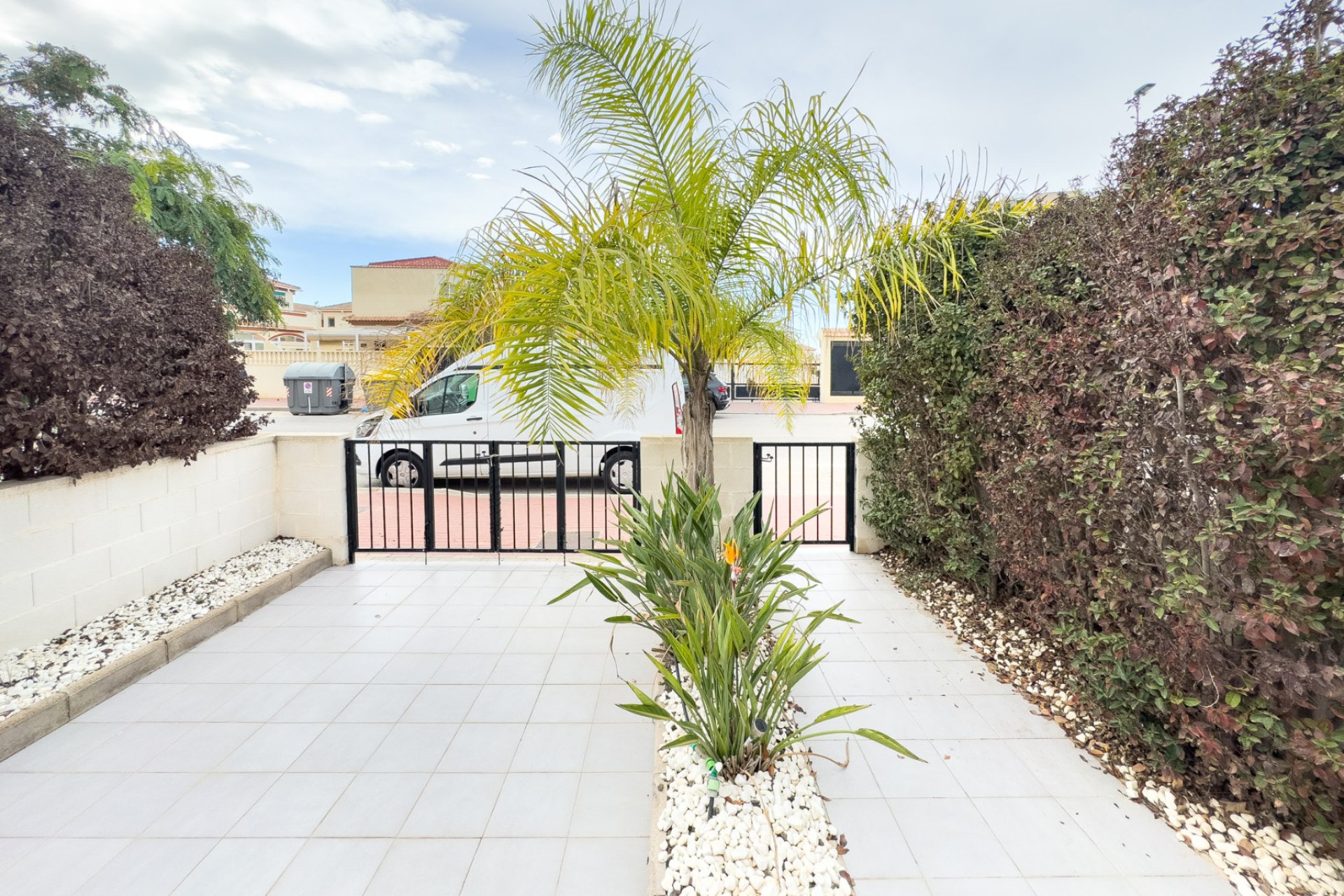 Återförsäljning - Villa -
Torrevieja - Aguas Nuevas