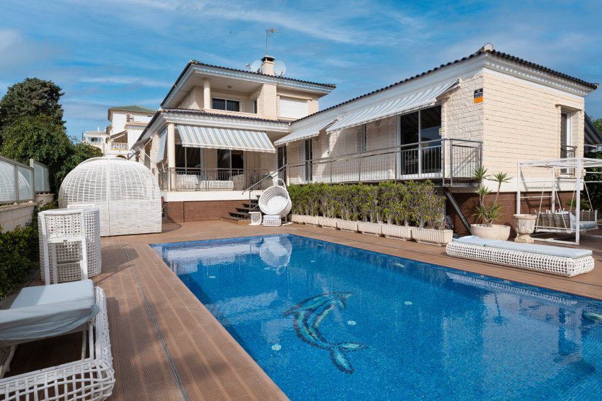 Återförsäljning - Villa -
Torrevieja - Cabo cervera