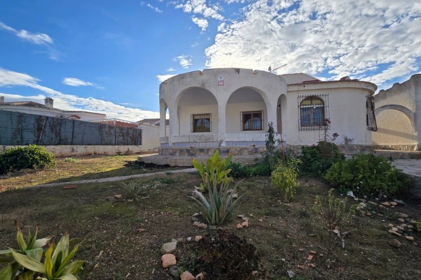 Återförsäljning - Villa -
Torrevieja - El Chaparal