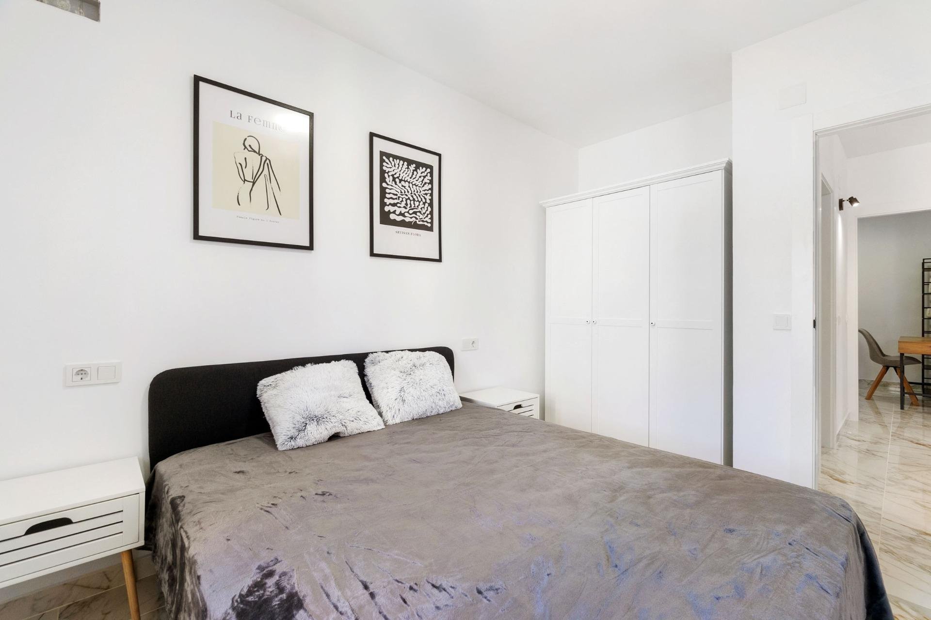 Återförsäljning - Villa -
Torrevieja - El chaparral