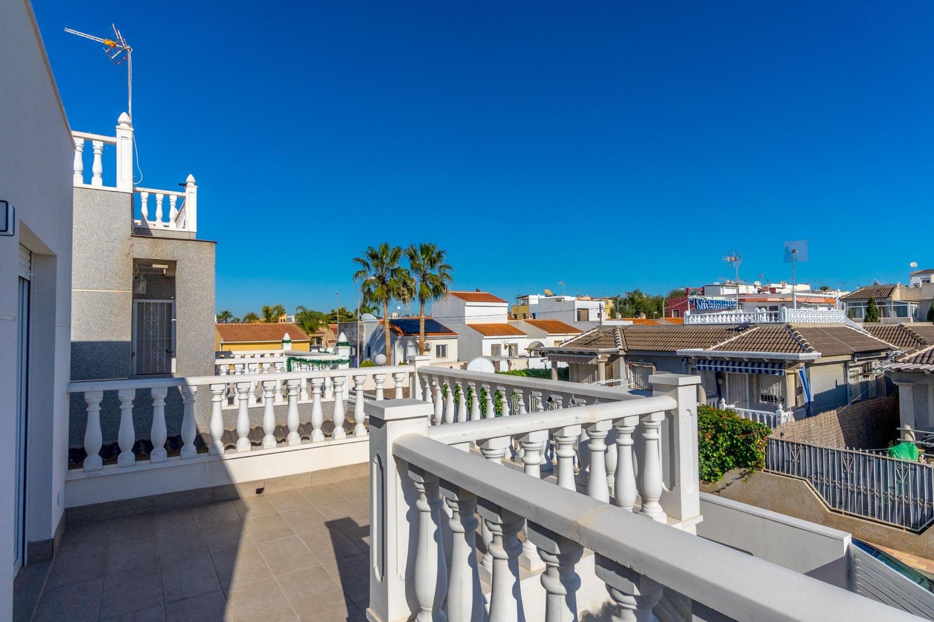 Återförsäljning - Villa -
Torrevieja - El chaparral