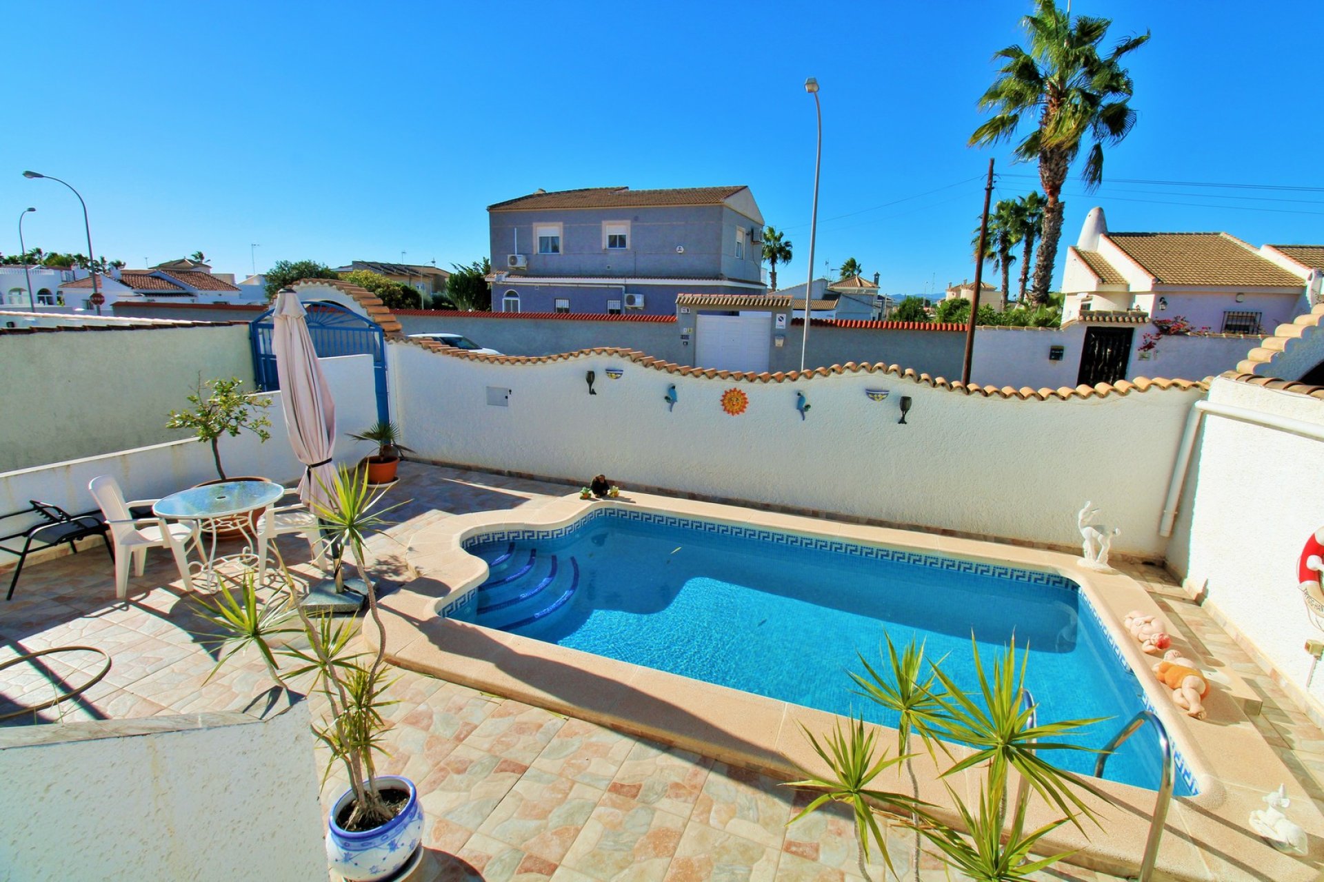 Återförsäljning - Villa -
Torrevieja - El Chaparral