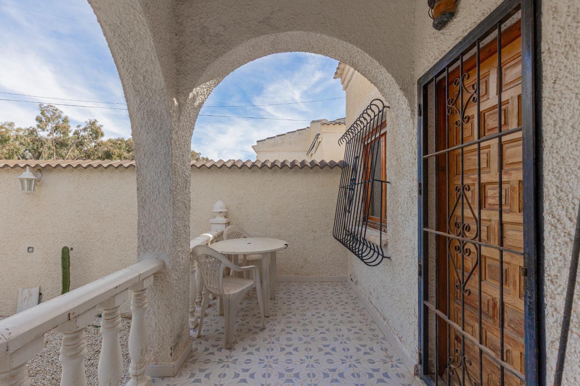 Återförsäljning - Villa -
Torrevieja - El Chaparral