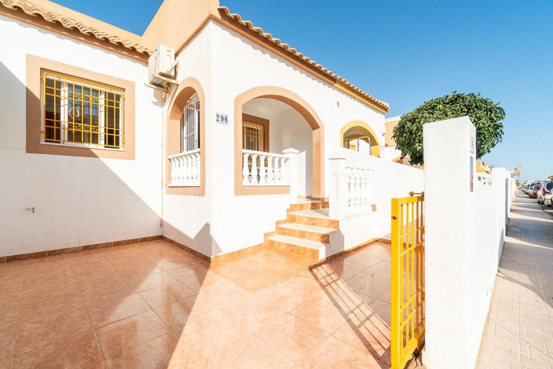Återförsäljning - Villa -
Torrevieja - El limonar