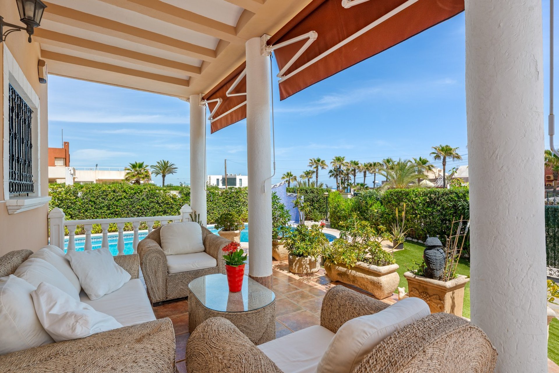 Återförsäljning - Villa -
Torrevieja - La Mata