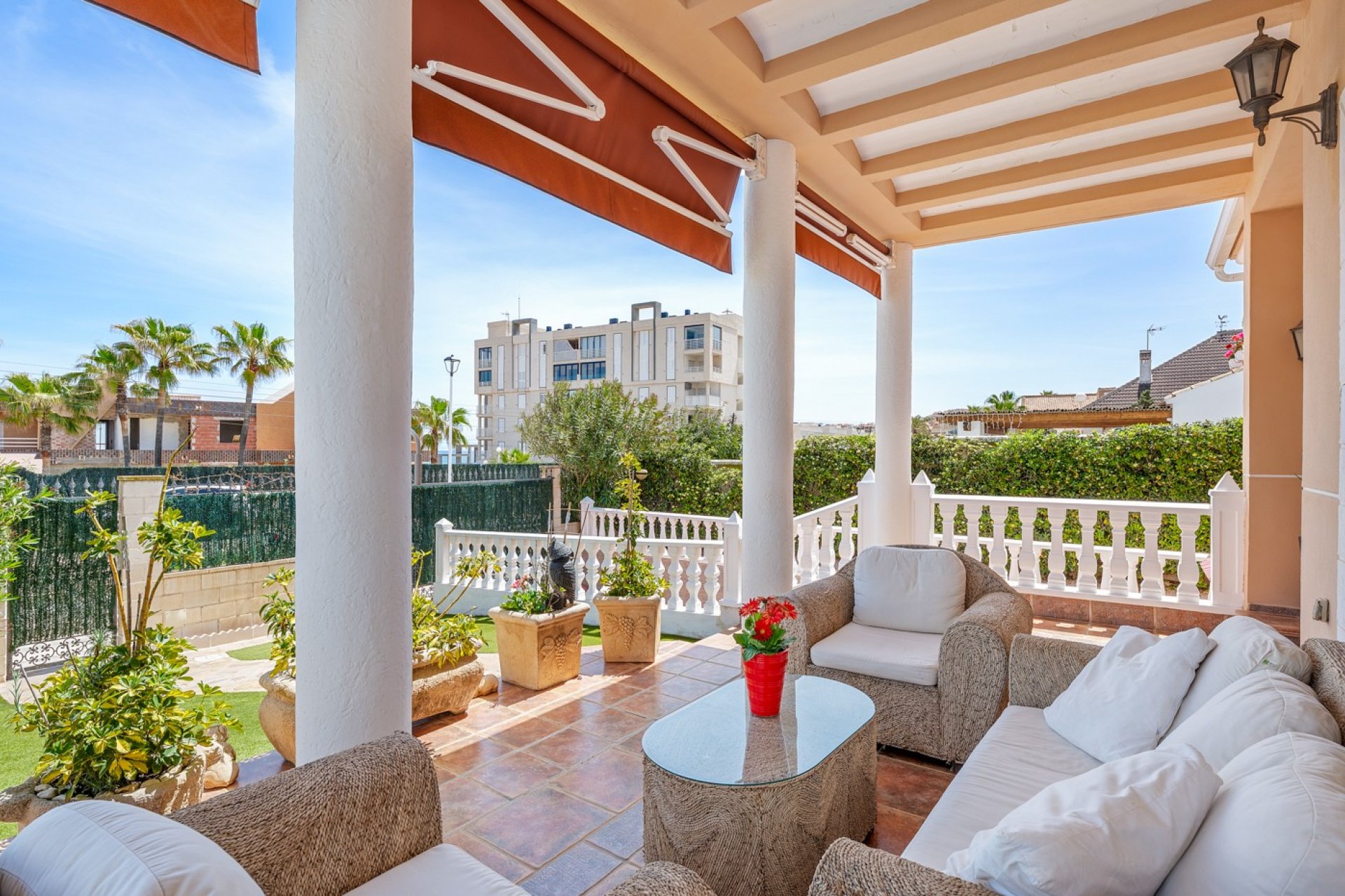 Återförsäljning - Villa -
Torrevieja - La Mata