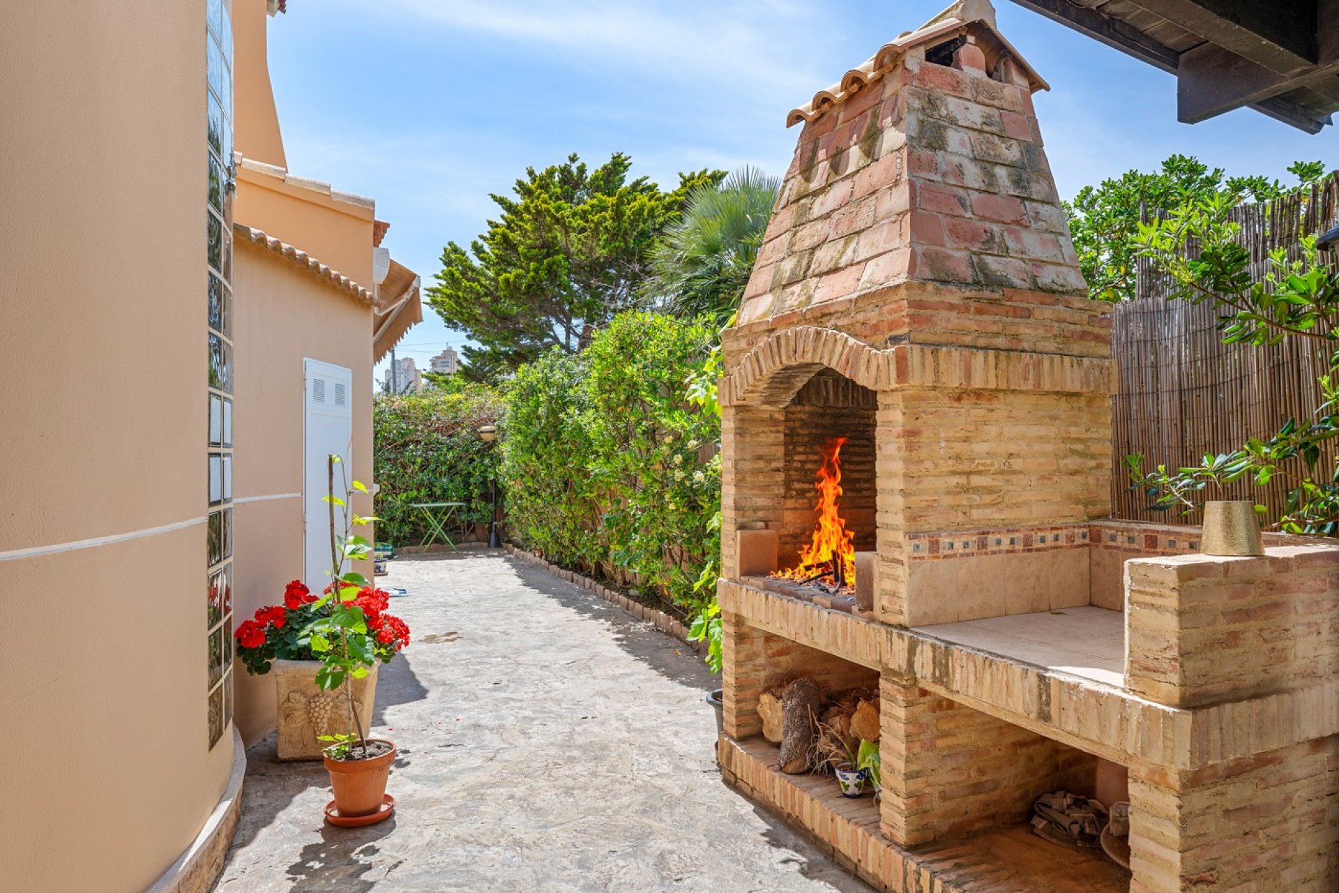 Återförsäljning - Villa -
Torrevieja - La Mata