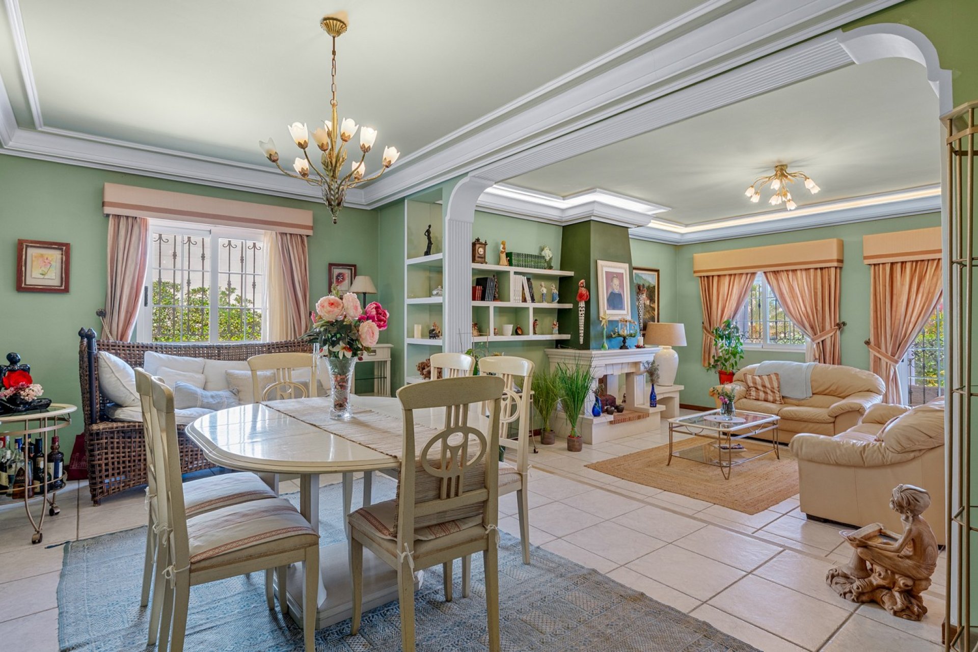 Återförsäljning - Villa -
Torrevieja - La Mata