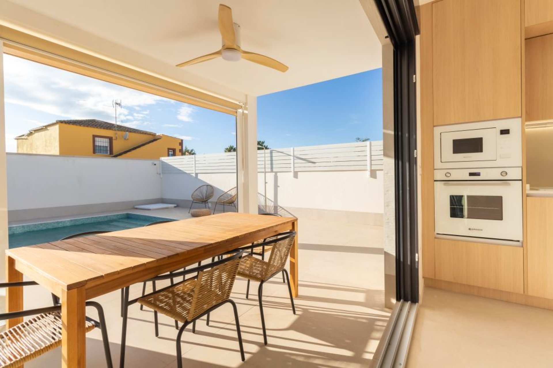 Återförsäljning - Villa -
Torrevieja - La Siesta - El Salado - Torreta