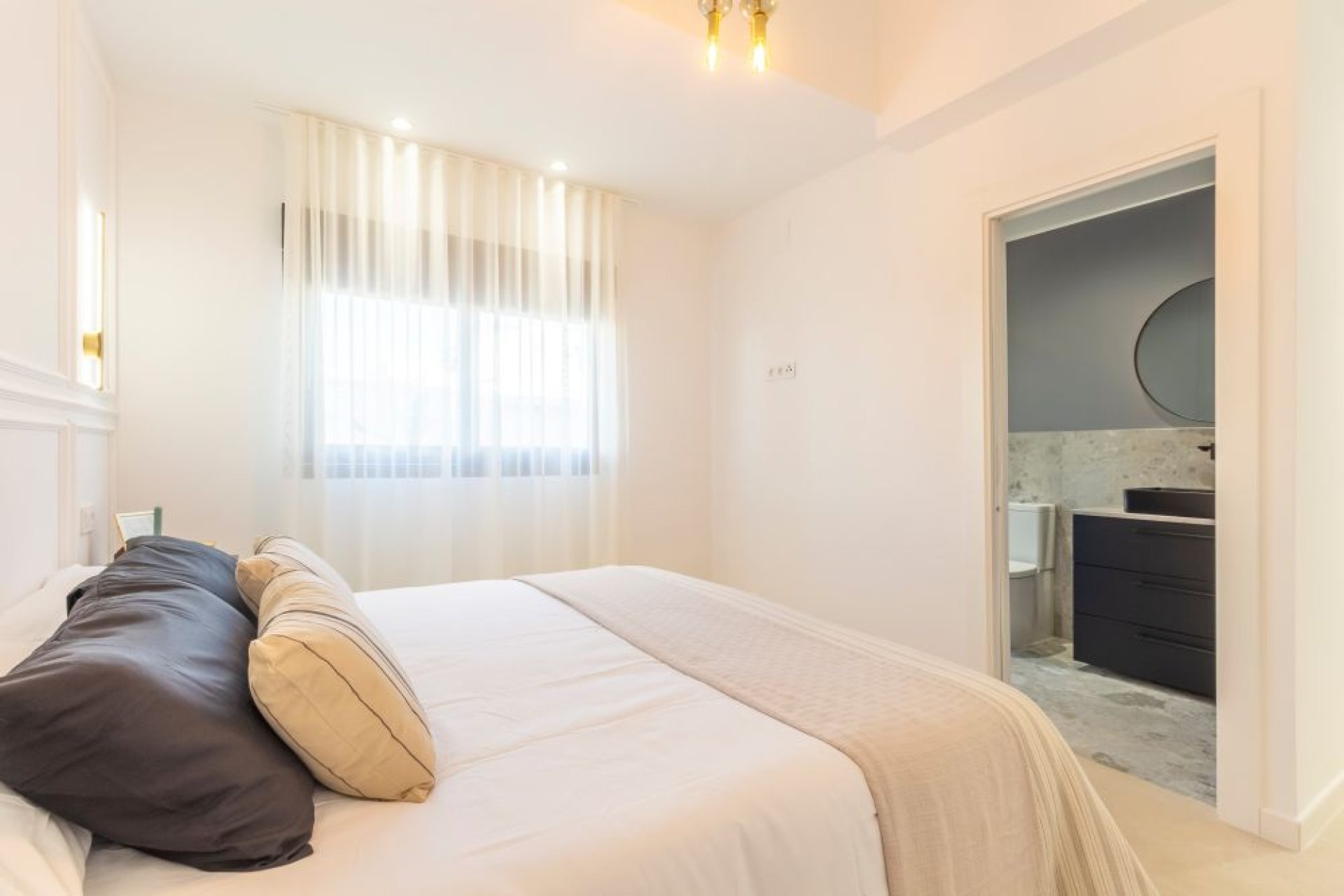 Återförsäljning - Villa -
Torrevieja - La Siesta - El Salado - Torreta