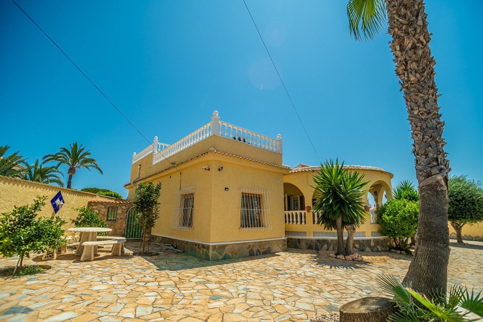 Återförsäljning - Villa -
Torrevieja - La Siesta