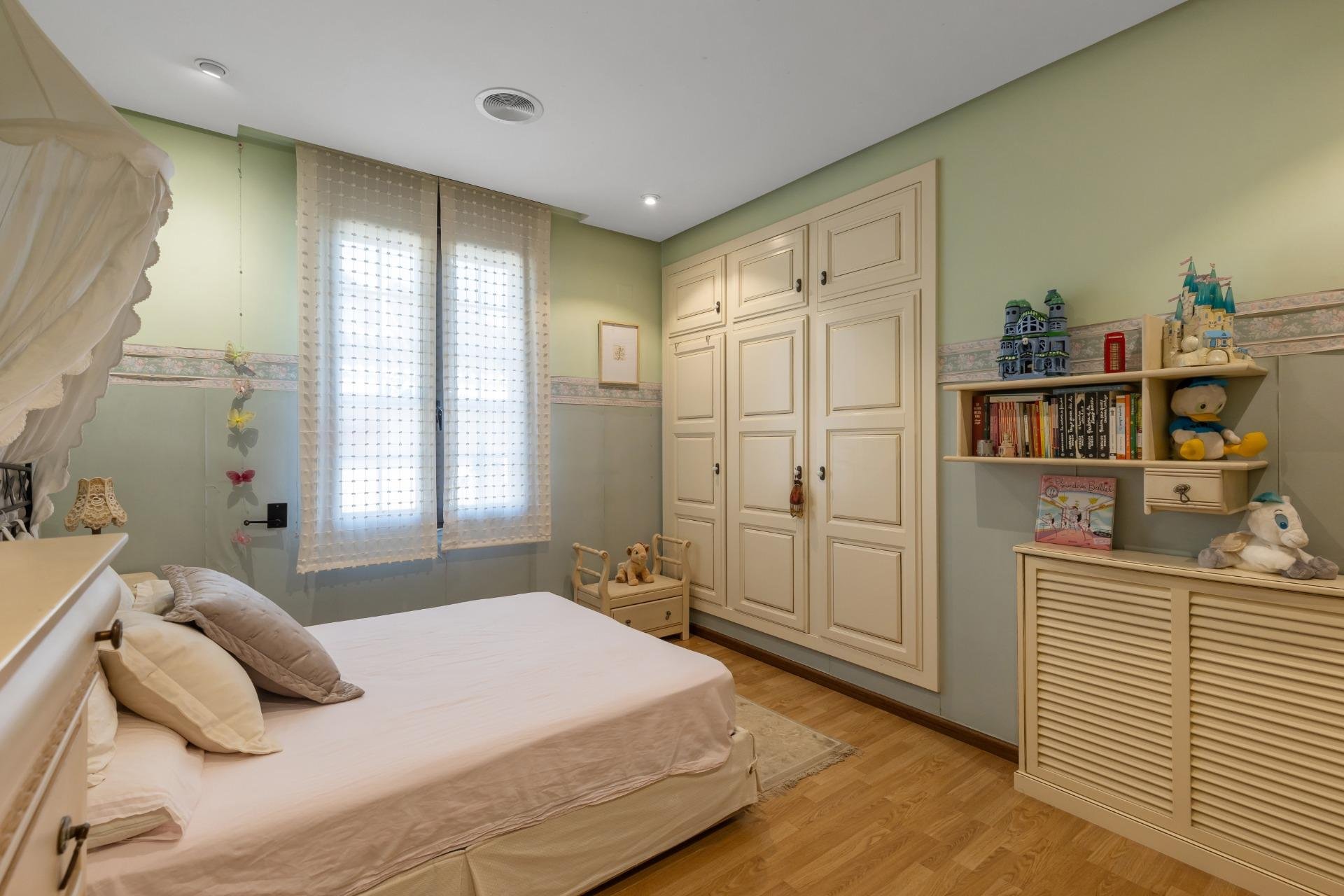 Återförsäljning - Villa -
Torrevieja - La veleta