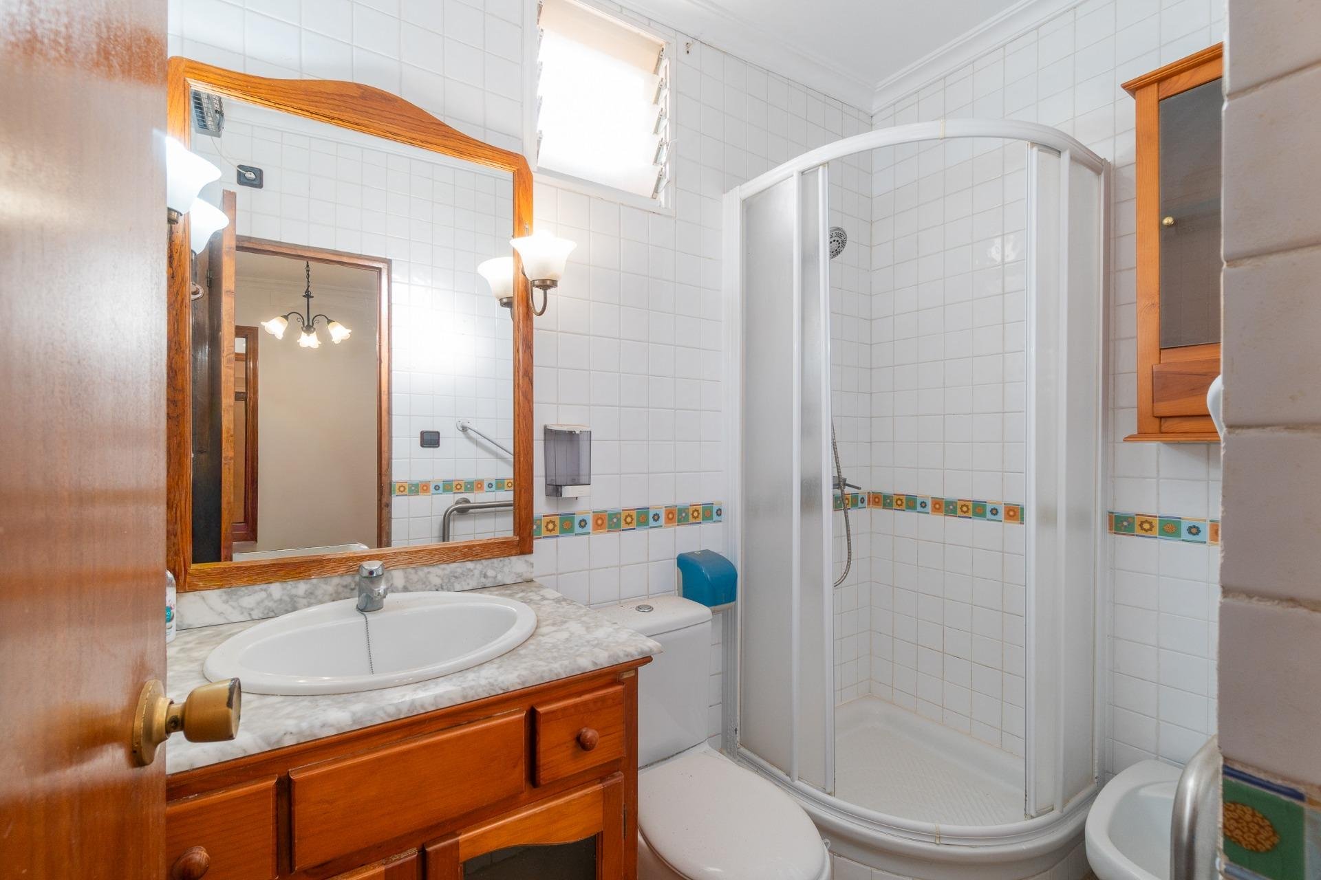 Återförsäljning - Villa -
Torrevieja - Los Altos