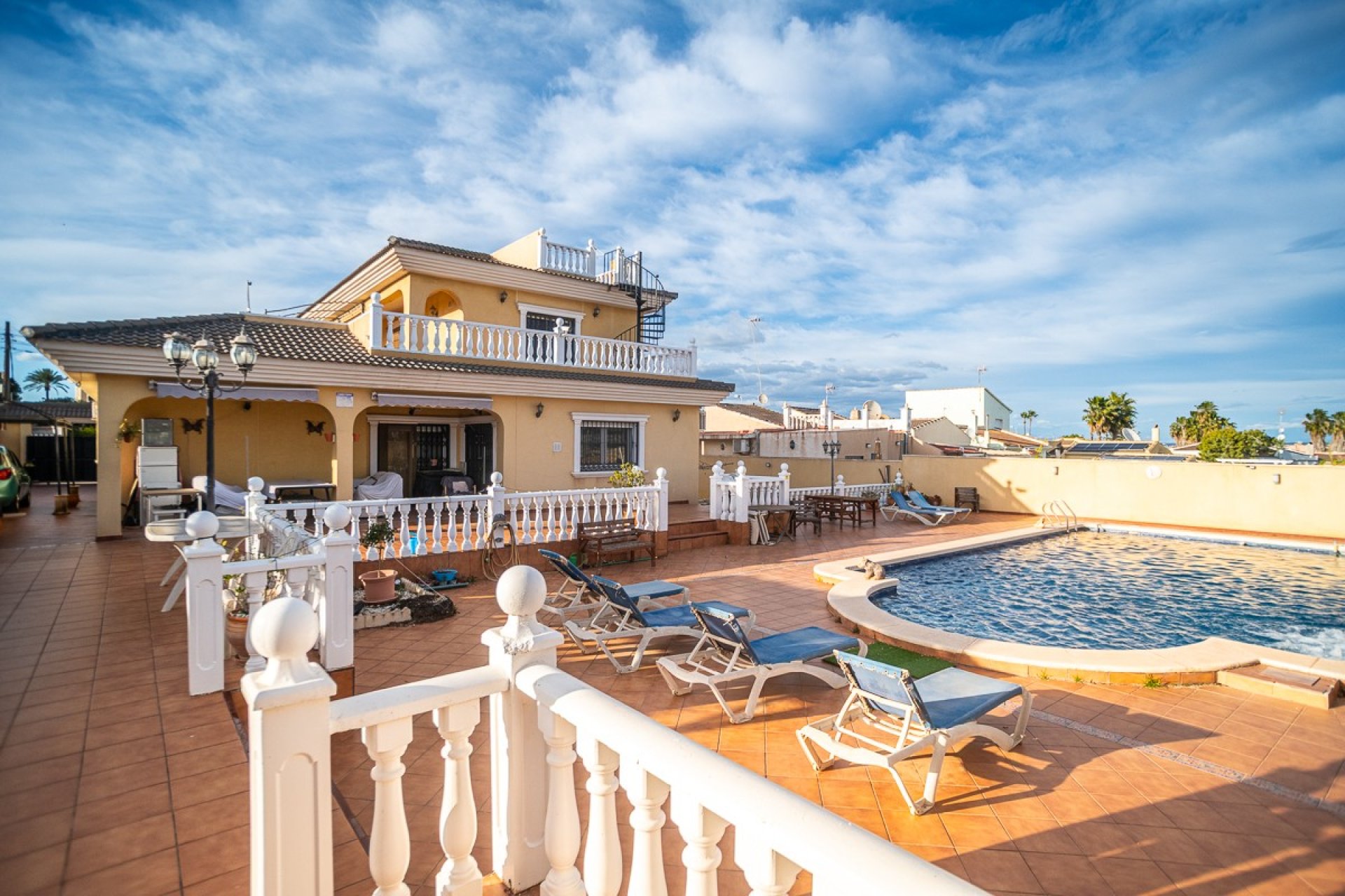 Återförsäljning - Villa -
Torrevieja - LOS BALCONES - LOS ALTOS