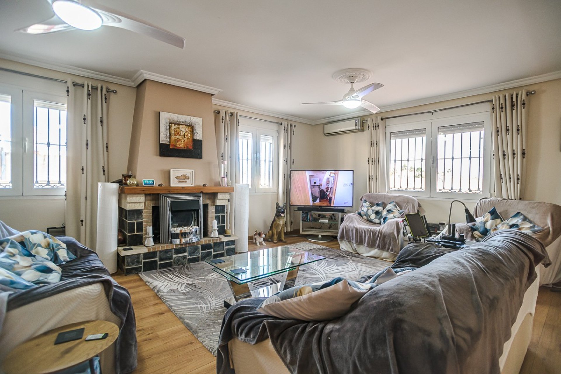 Återförsäljning - Villa -
Torrevieja - LOS BALCONES - LOS ALTOS