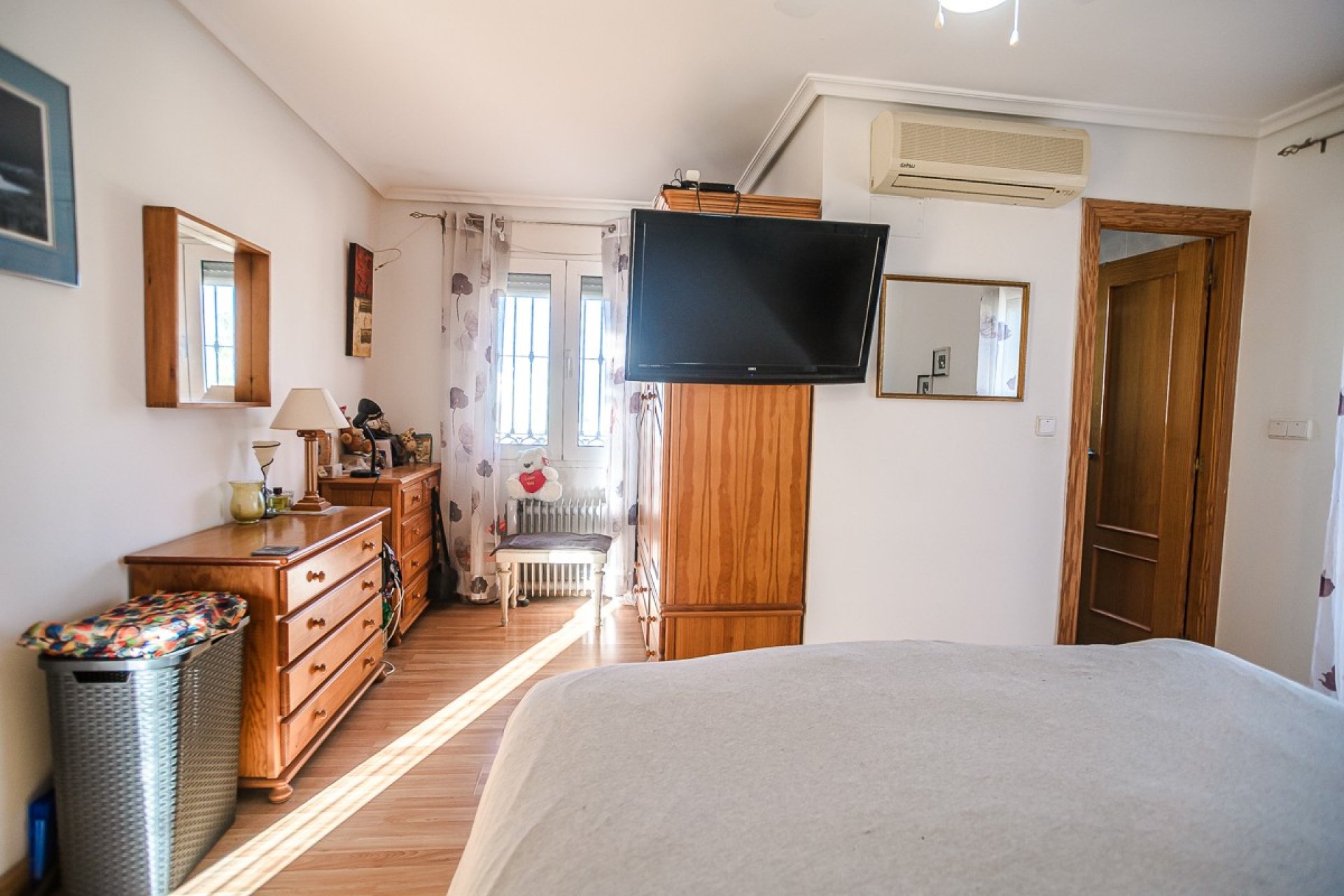 Återförsäljning - Villa -
Torrevieja - LOS BALCONES - LOS ALTOS