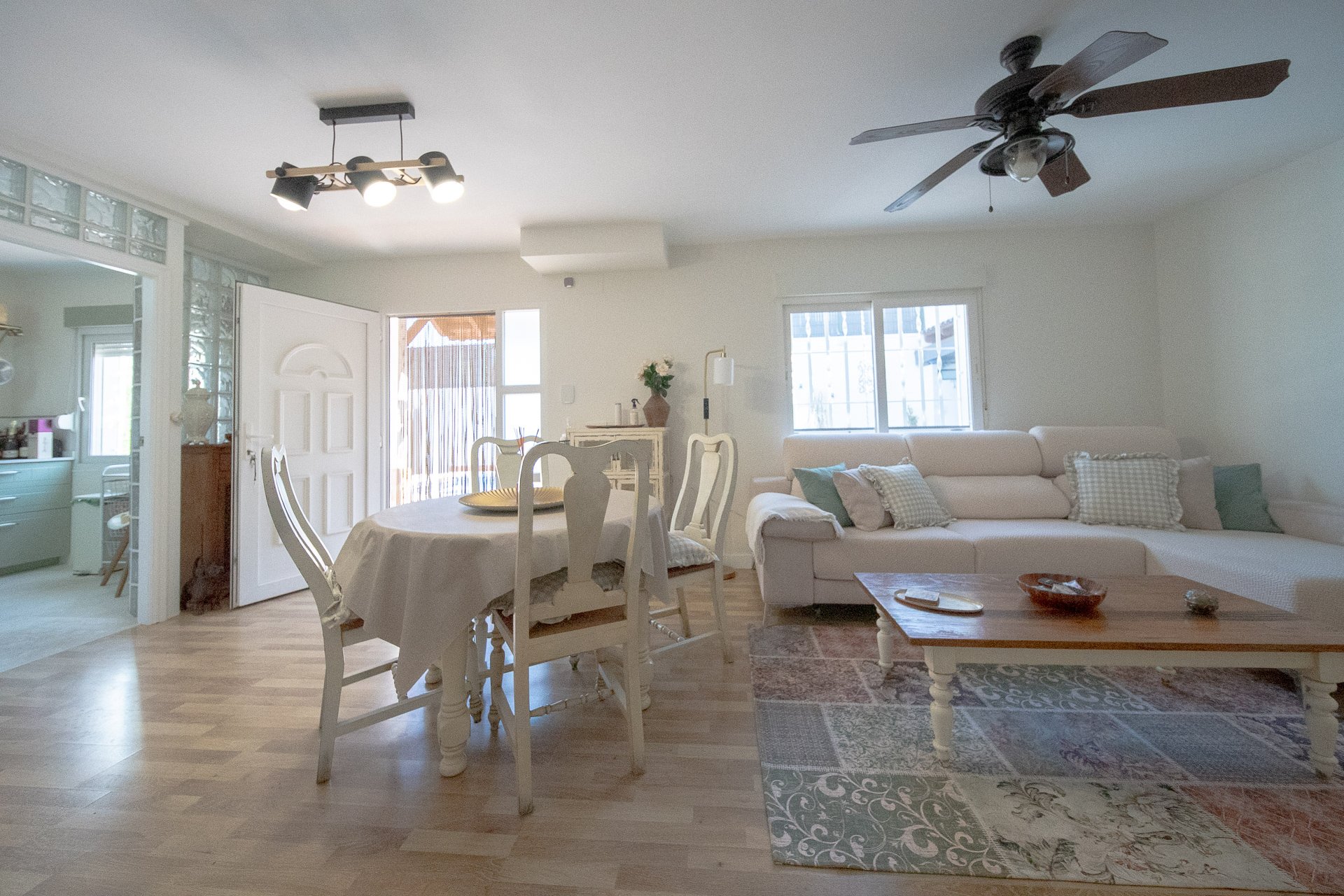 Återförsäljning - Villa -
Torrevieja - Los balcones