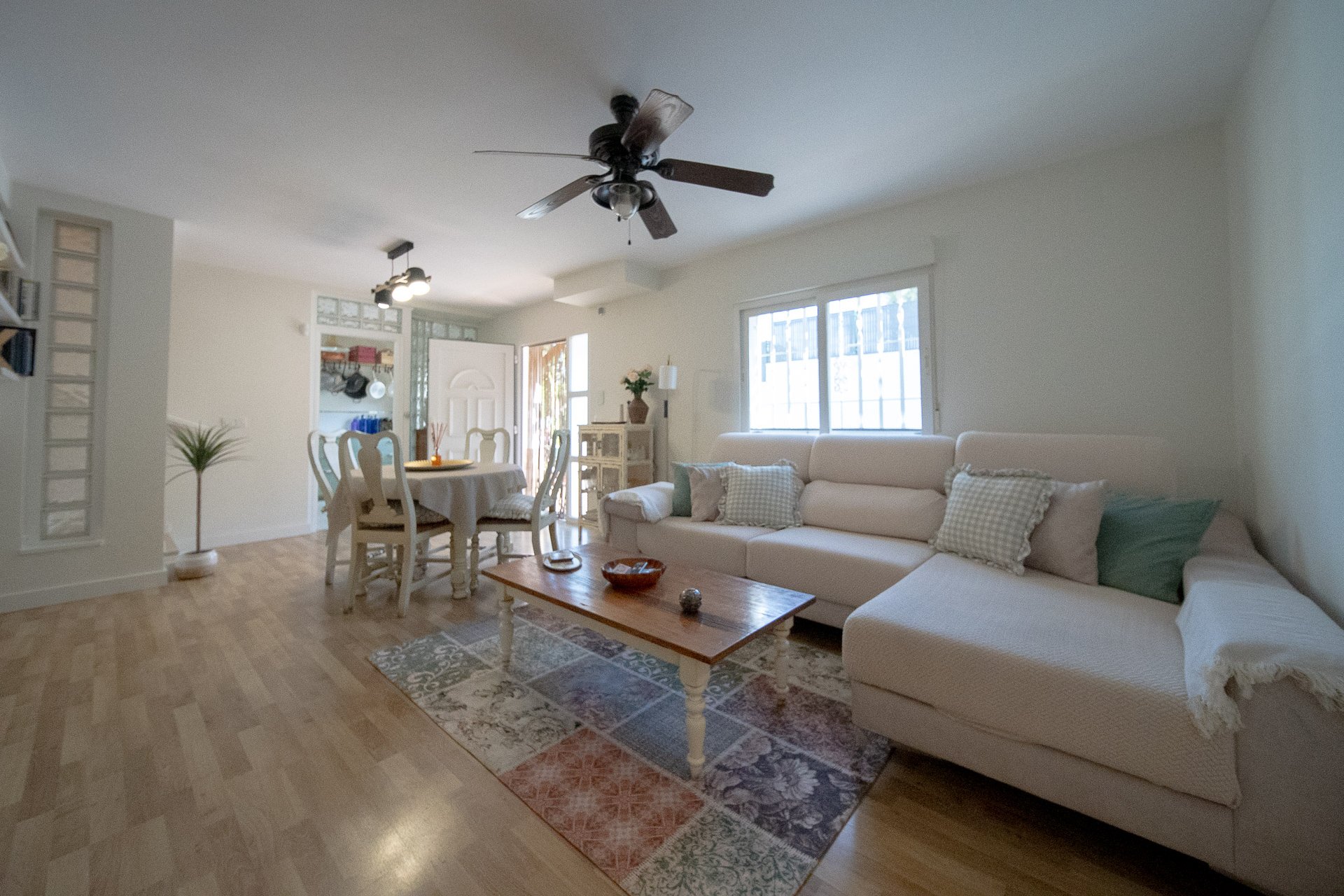 Återförsäljning - Villa -
Torrevieja - Los balcones