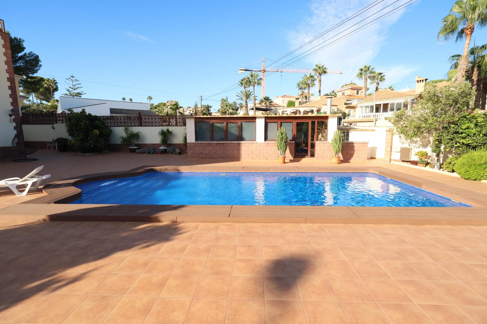 Återförsäljning - Villa -
Torrevieja - Los Balcones