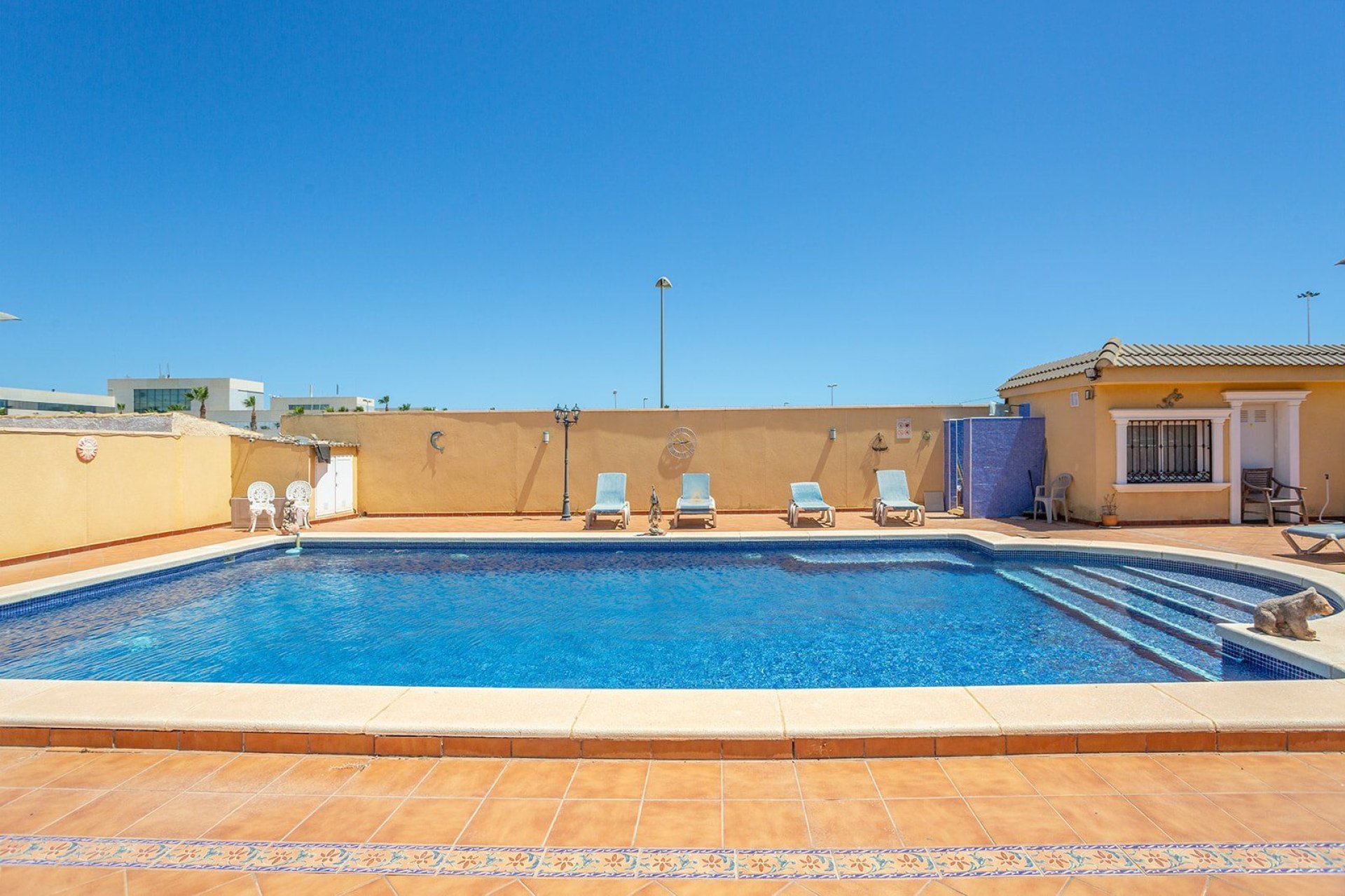 Återförsäljning - Villa -
Torrevieja - Los balcones